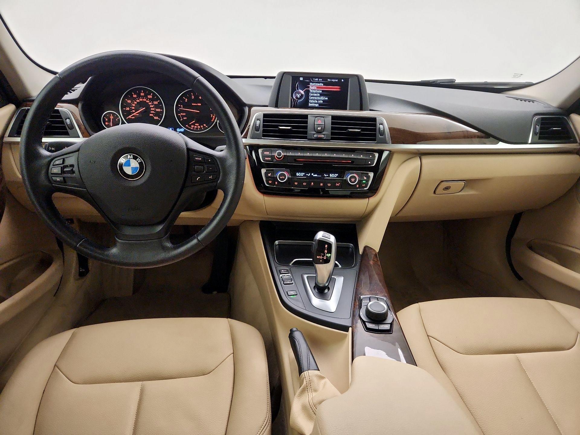 Thumbnail: 2016 BMW 3 Series - 9