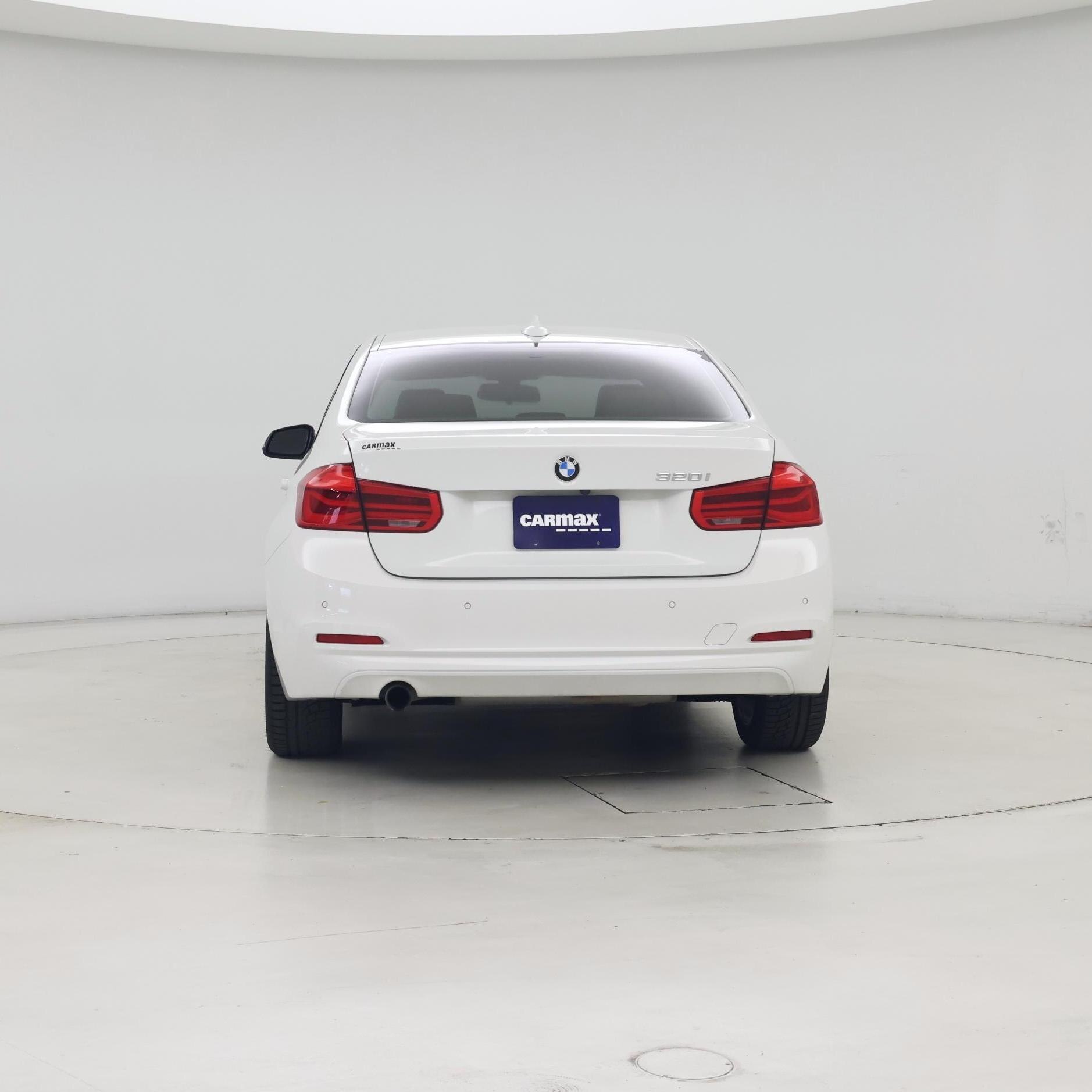 Thumbnail: 2016 BMW 3 Series - 6