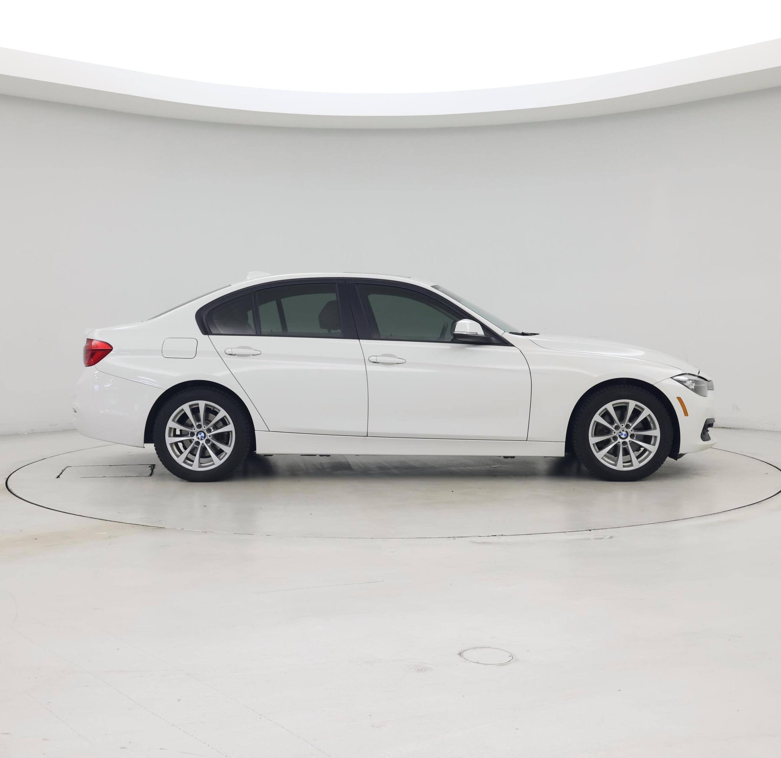 Thumbnail: 2016 BMW 3 Series - 7