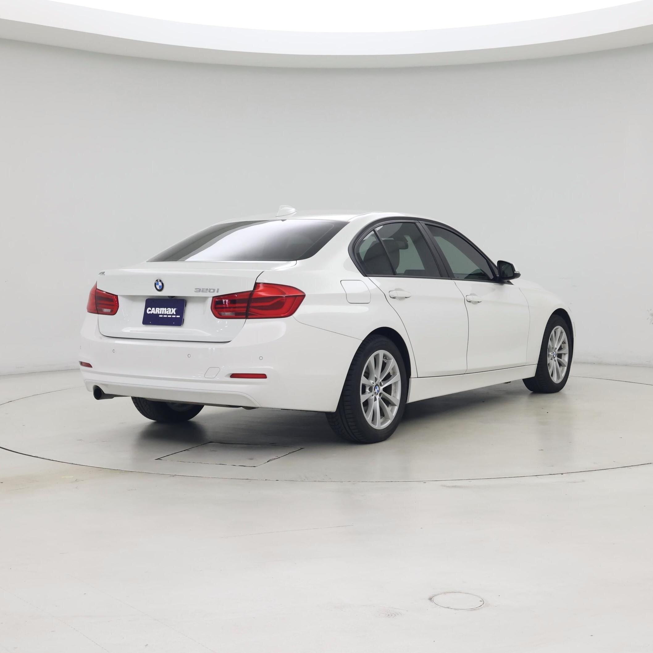 Thumbnail: 2016 BMW 3 Series - 8