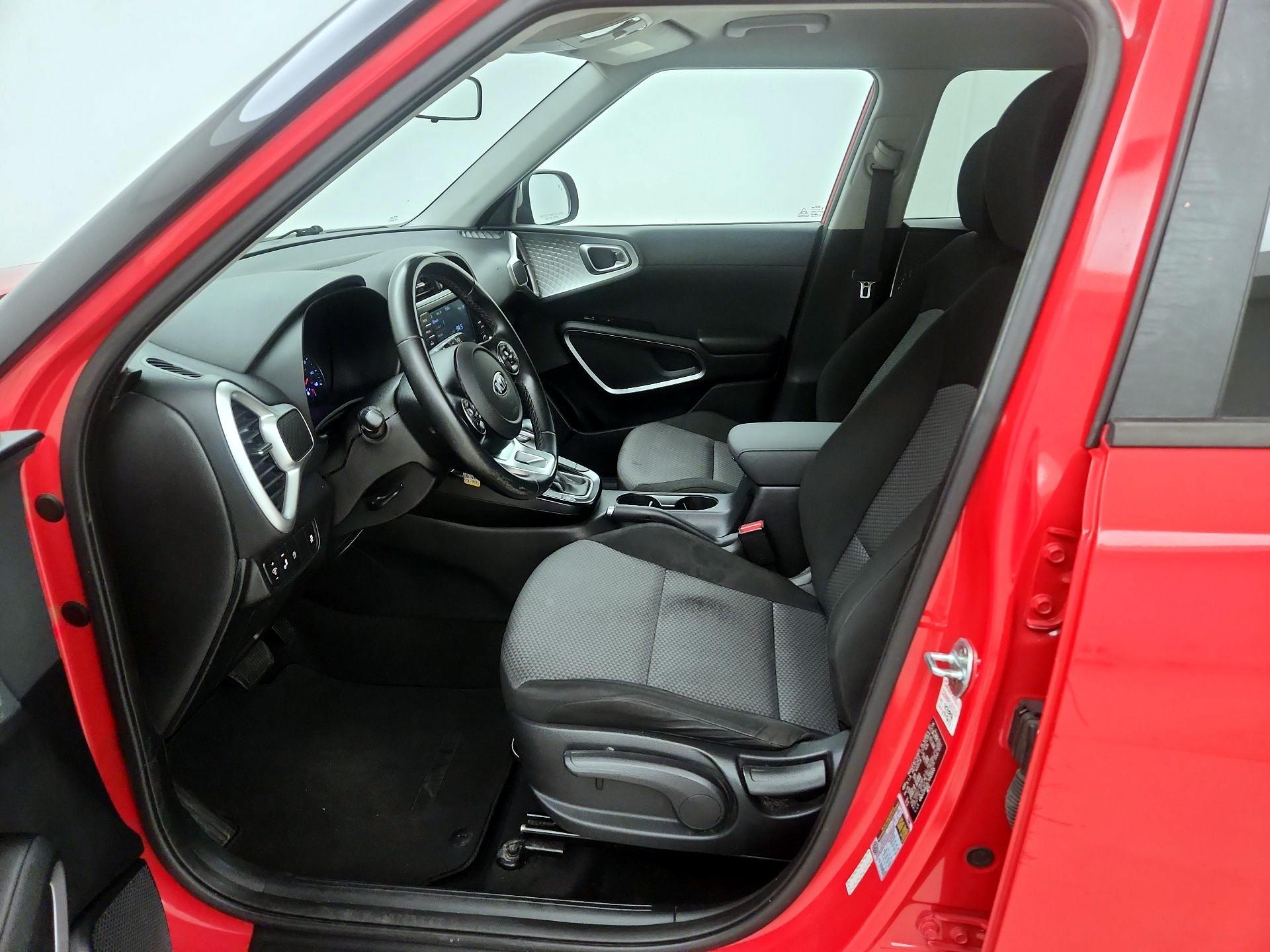 Thumbnail: 2020 Kia Soul - 11