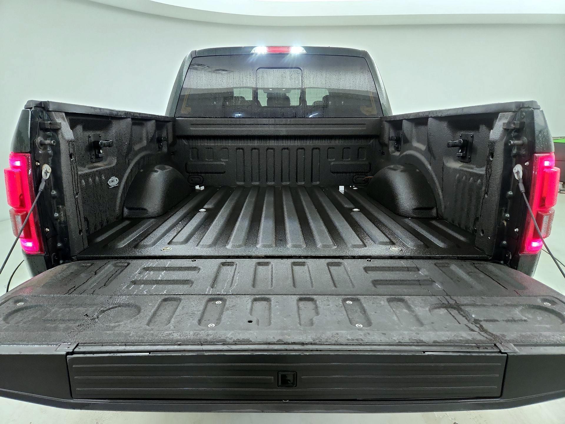 Thumbnail: 2015 Ford F-150 - 16