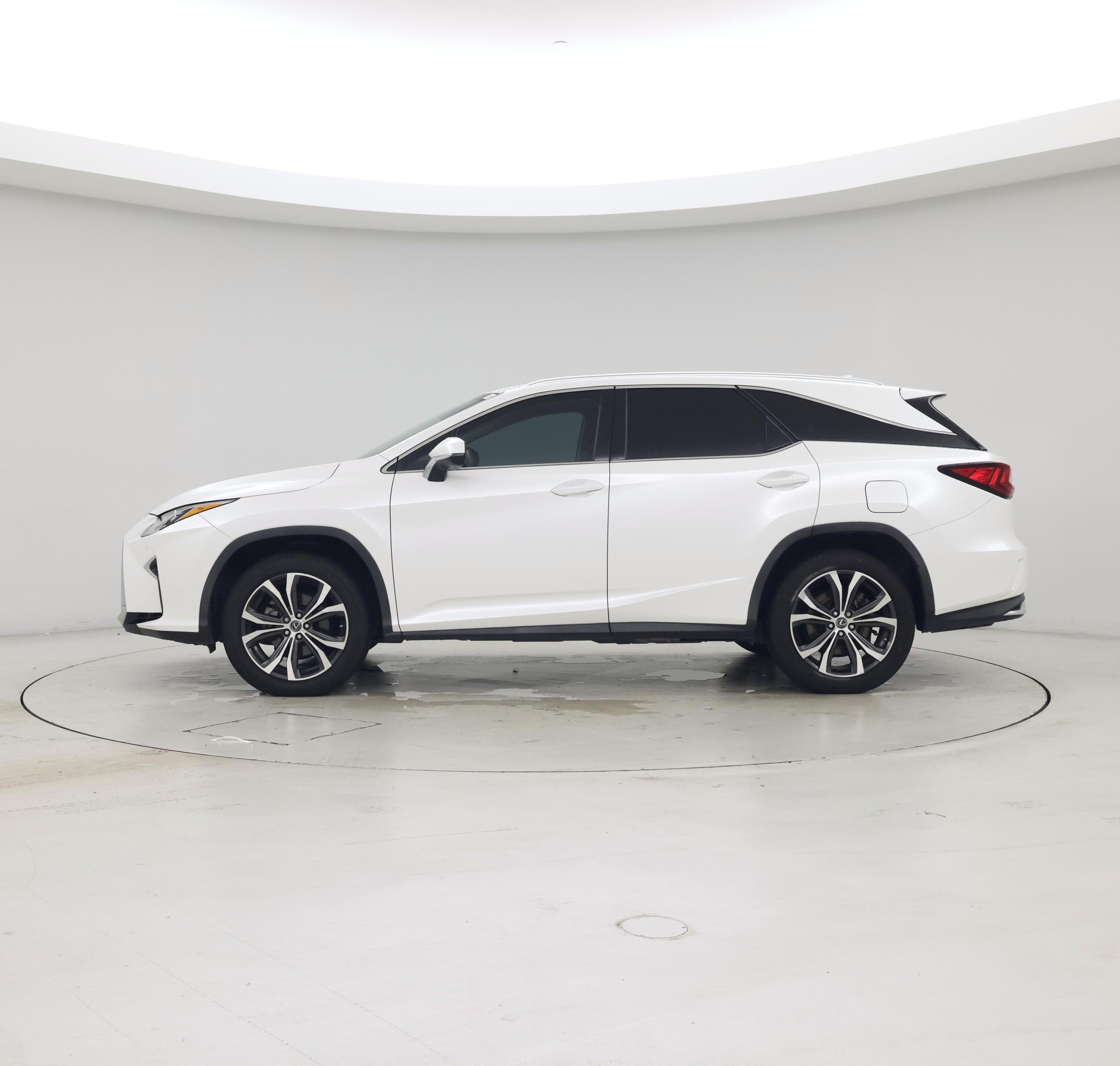 Thumbnail: 2018 Lexus RX - 3