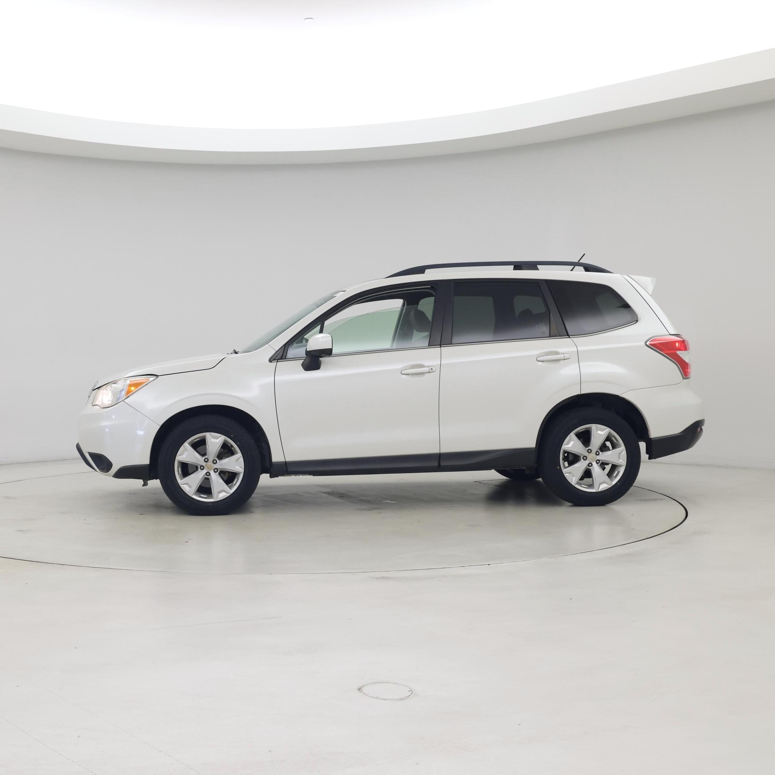 Thumbnail: 2015 Subaru Forester - 3