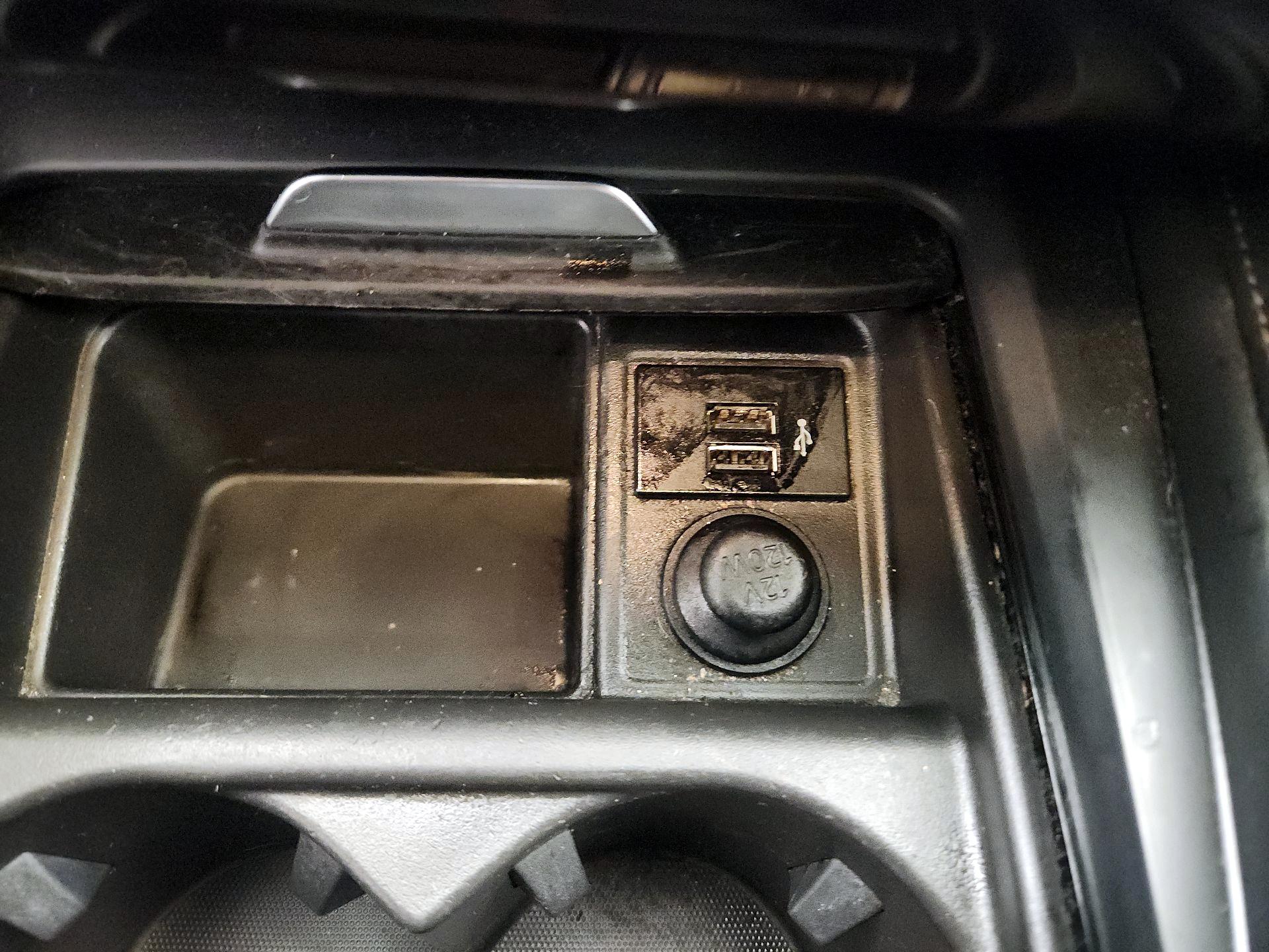 Thumbnail: 2019 INFINITI QX50 - 19