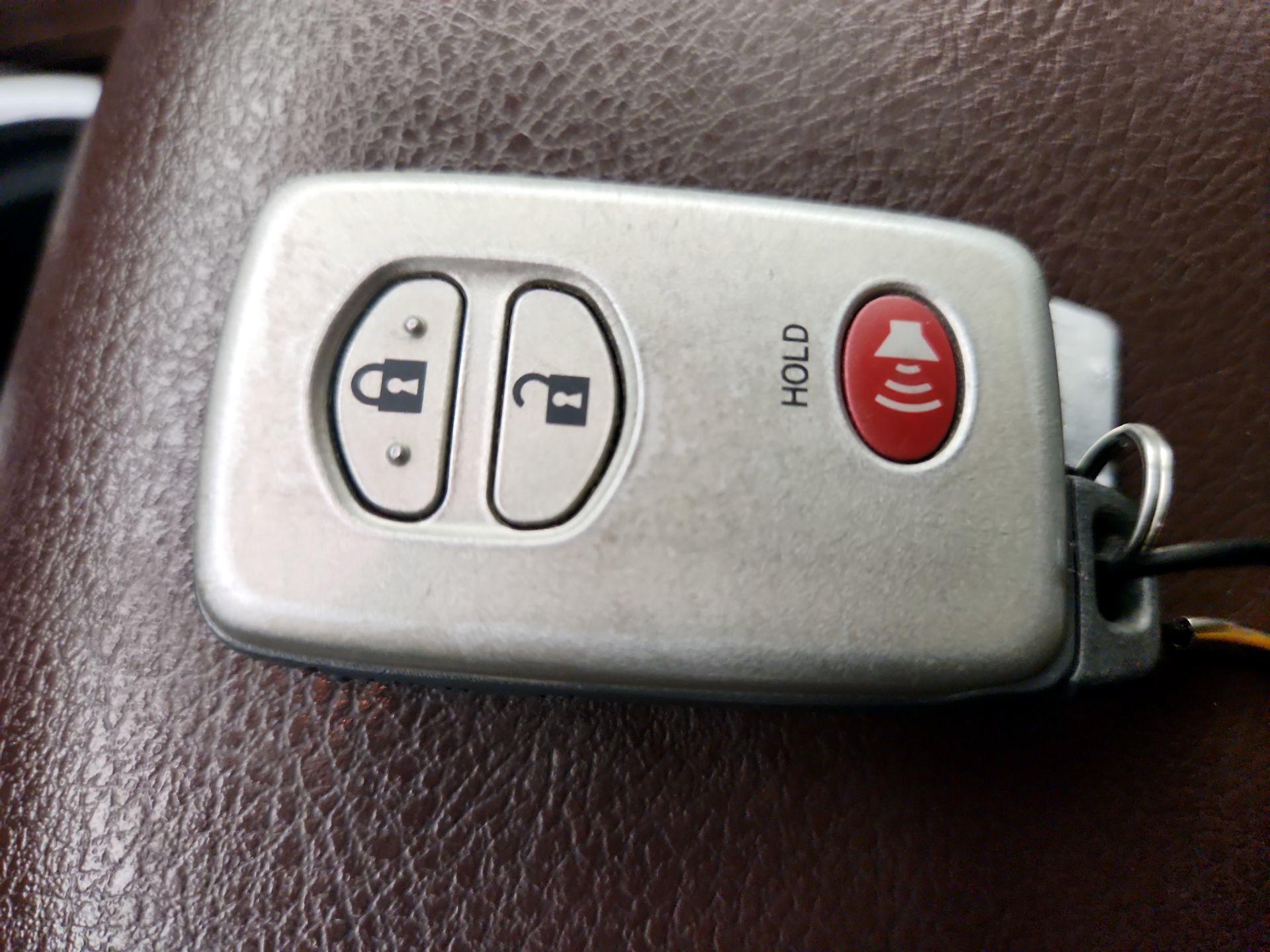 Thumbnail: 2015 Toyota 4Runner - 18