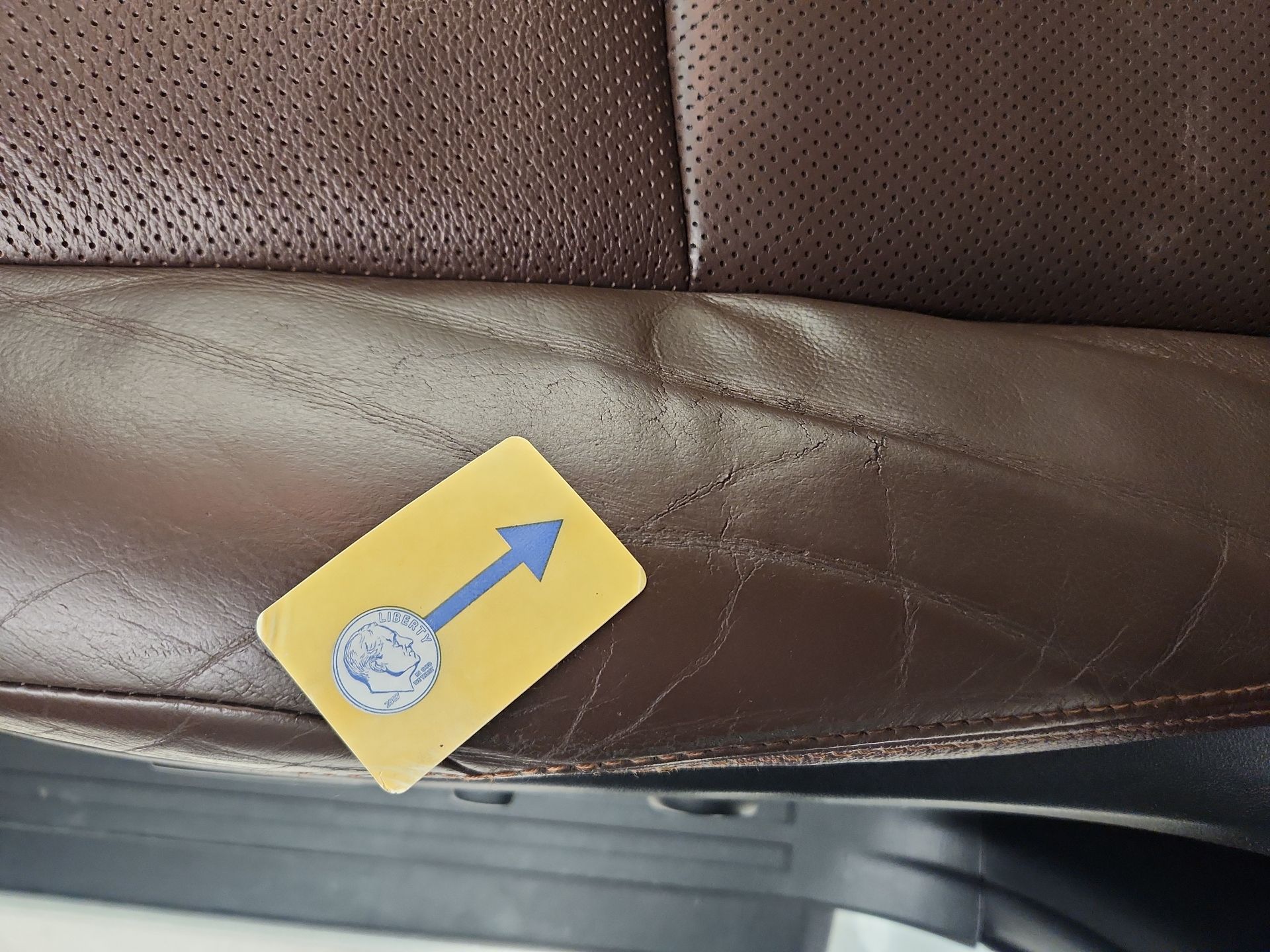 Thumbnail: 2015 Toyota 4Runner - 19