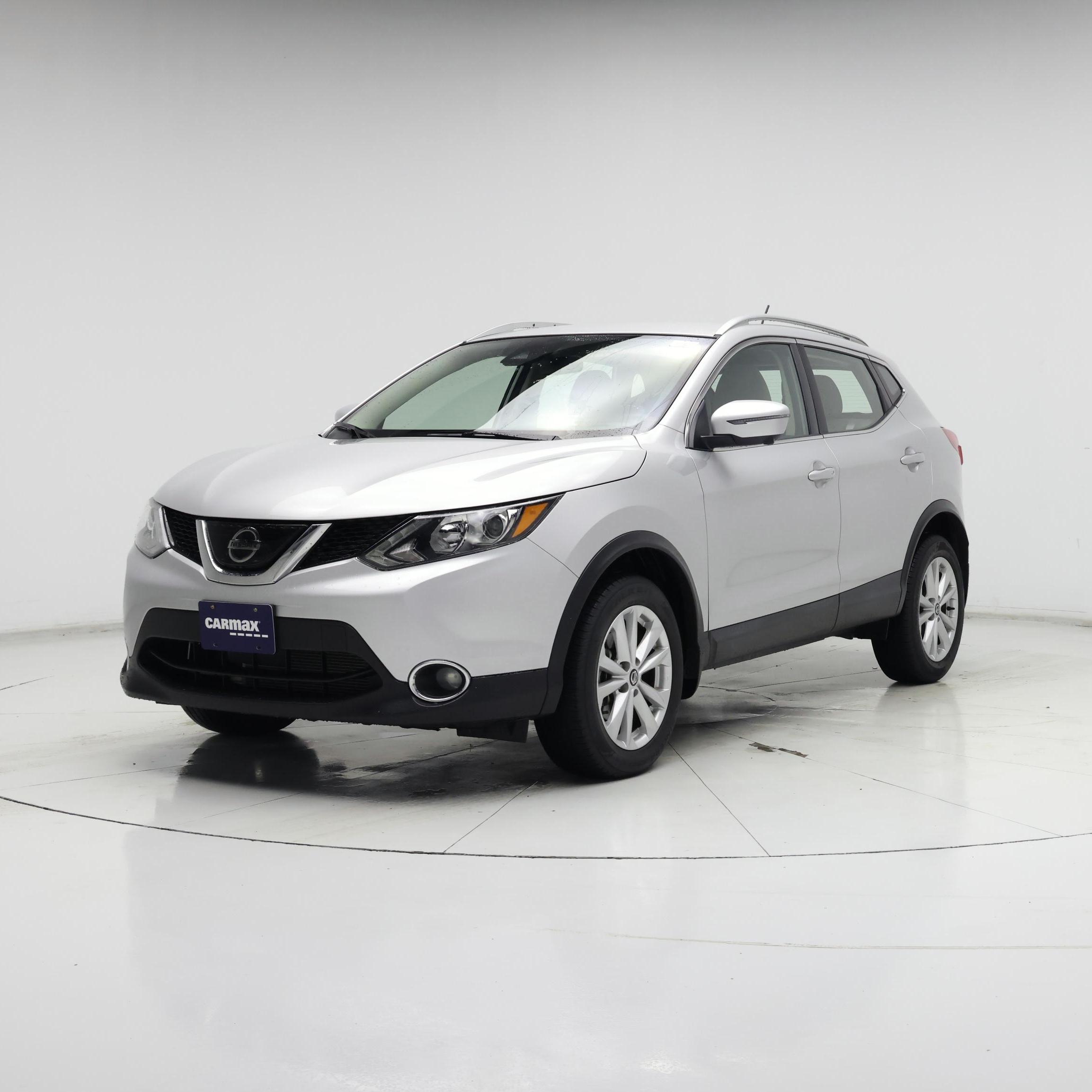 Thumbnail: 2019 Nissan Rogue Sport - 4
