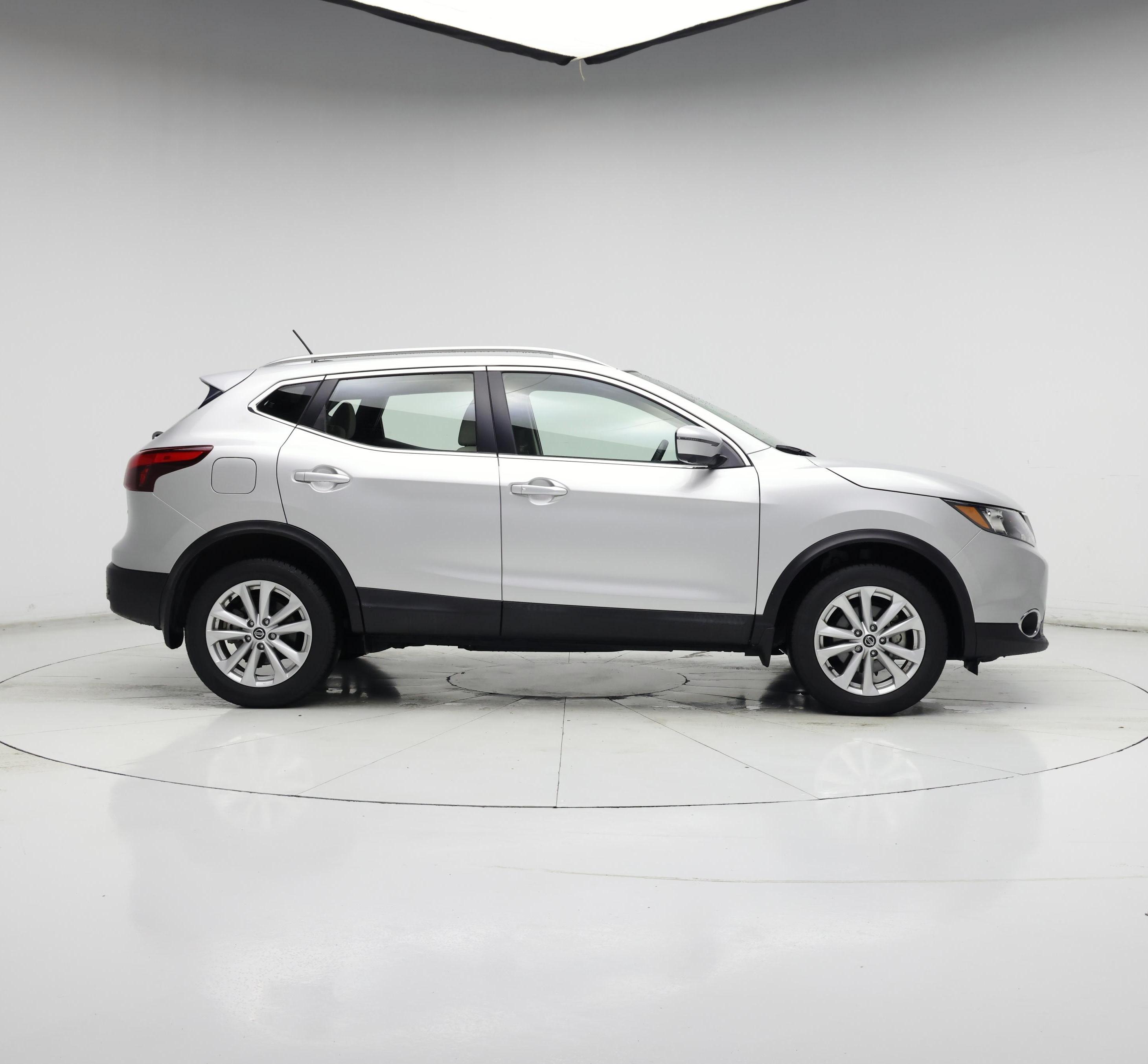 Thumbnail: 2019 Nissan Rogue Sport - 7