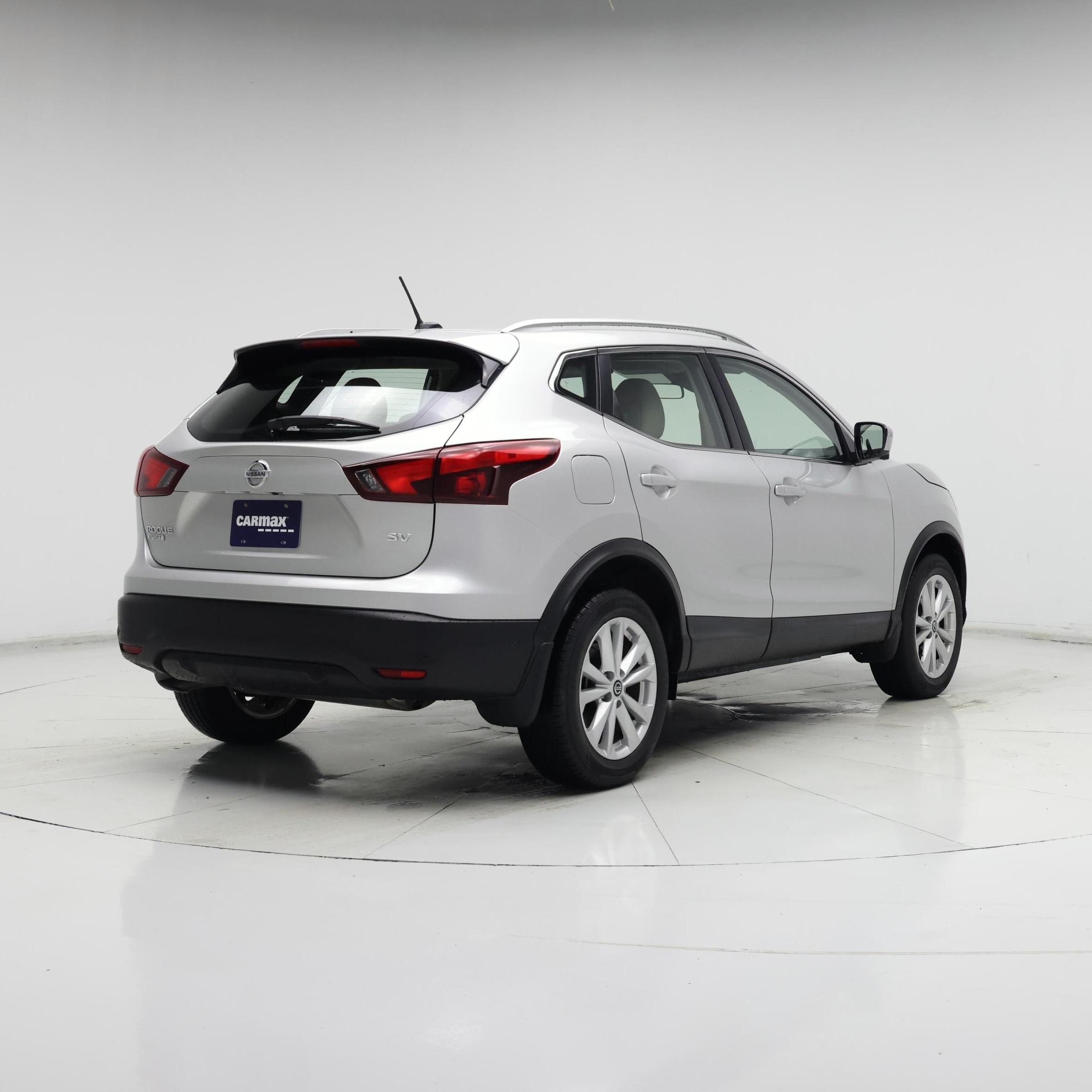 Thumbnail: 2019 Nissan Rogue Sport - 8