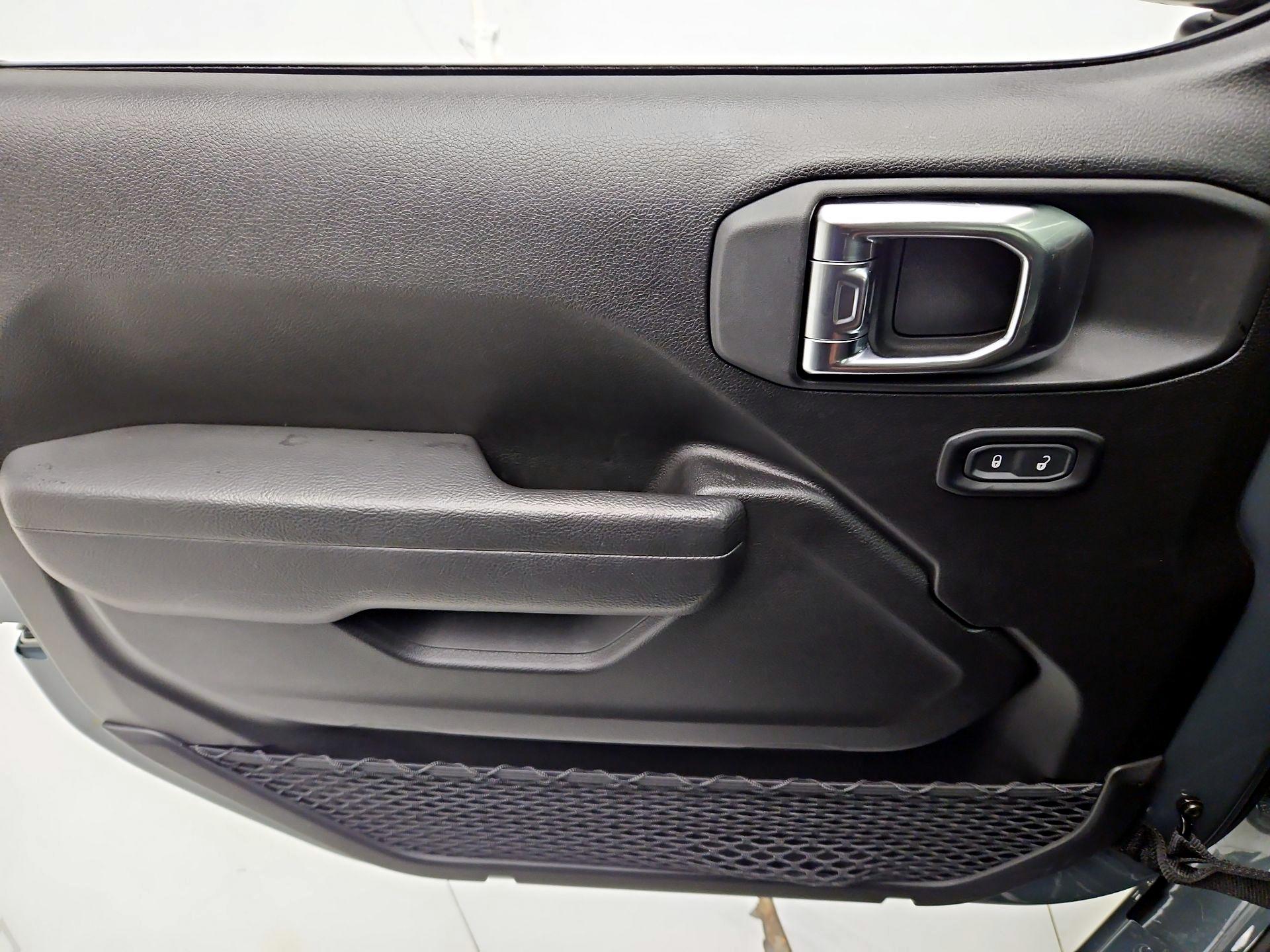 Thumbnail: 2025 Jeep Wrangler - 12