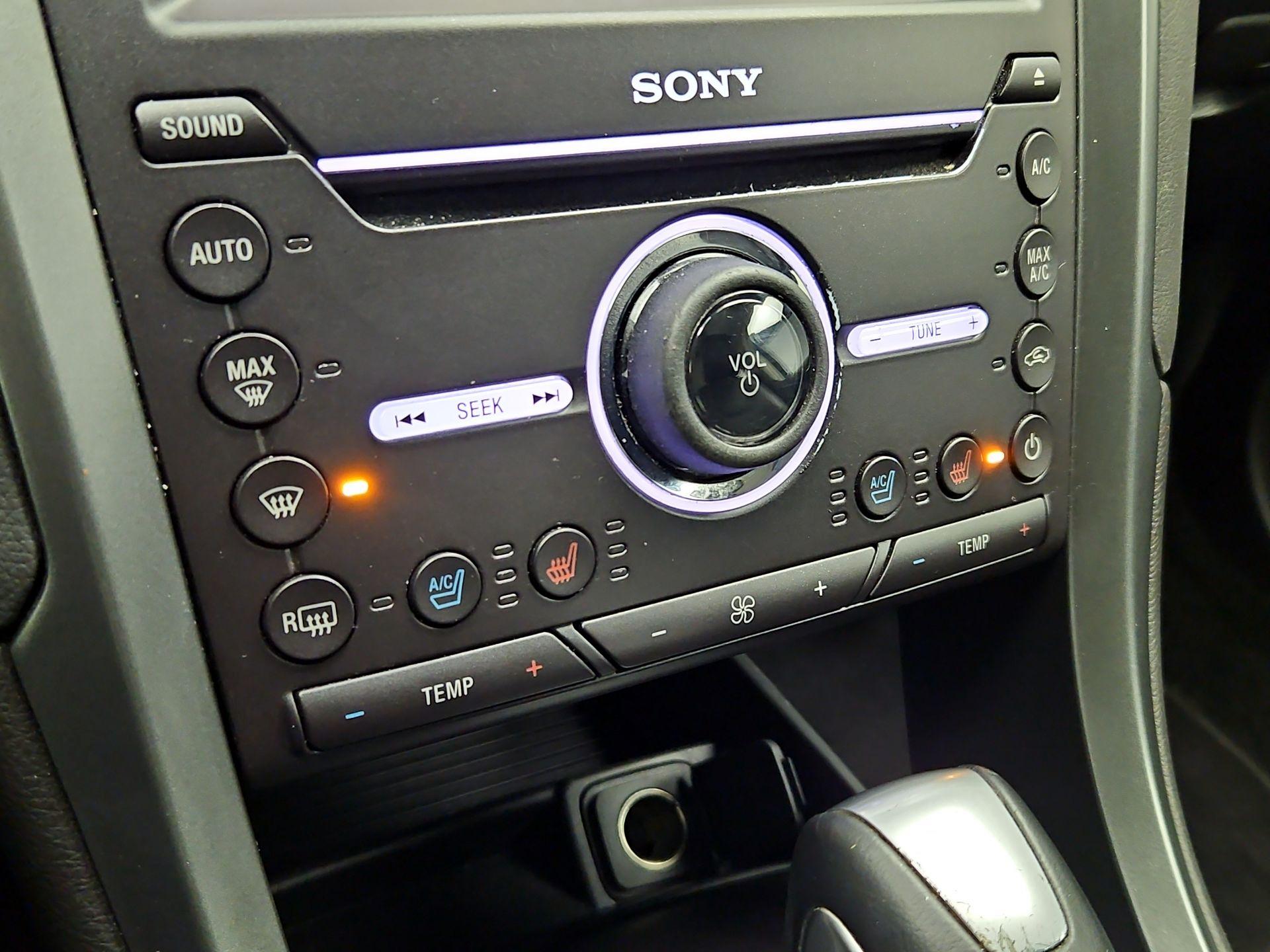 Thumbnail: 2016 Ford Fusion - 15