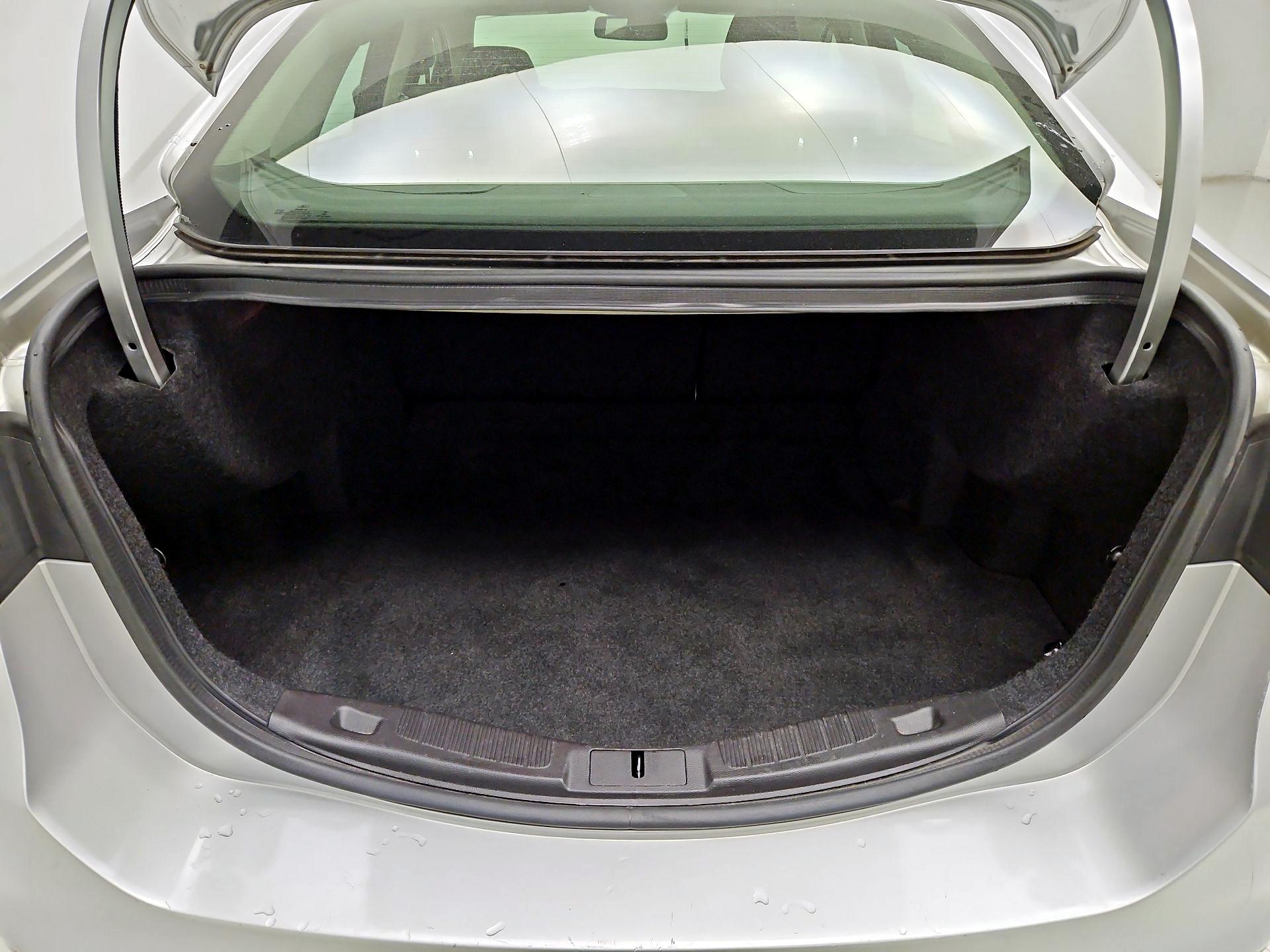 Thumbnail: 2016 Ford Fusion - 20