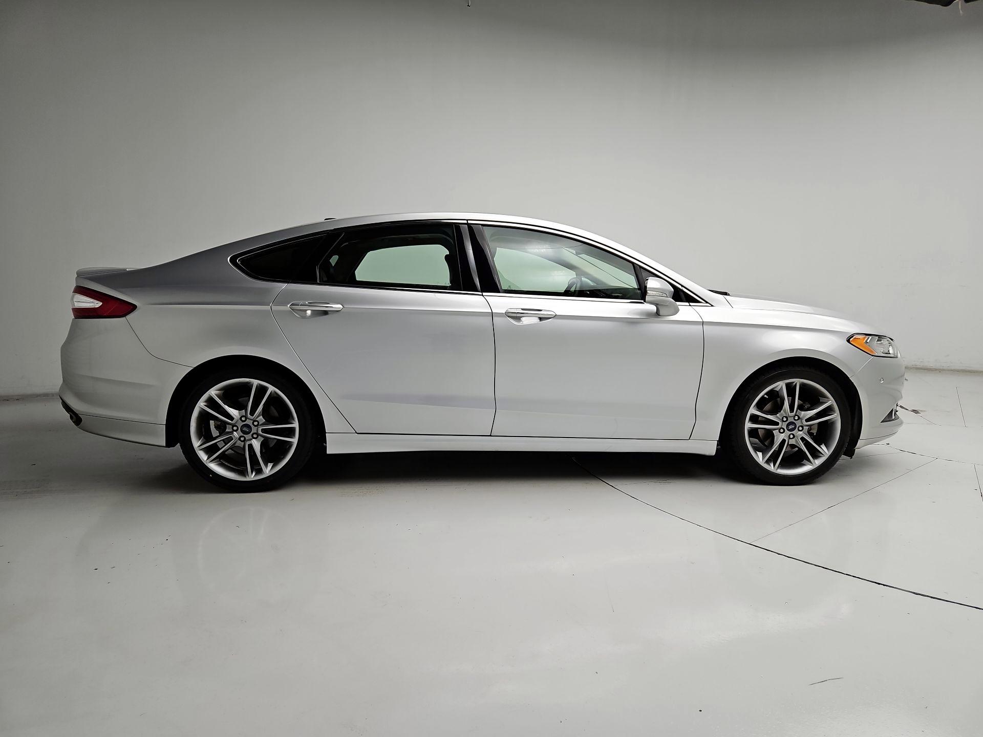 Thumbnail: 2016 Ford Fusion - 4