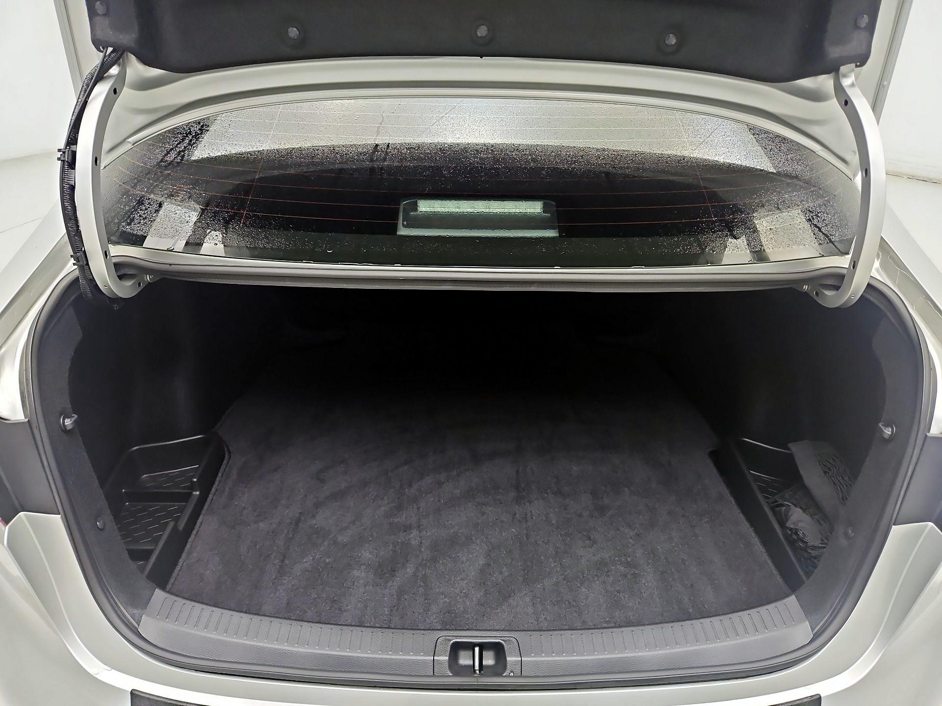 Thumbnail: 2025 Toyota Corolla - 20