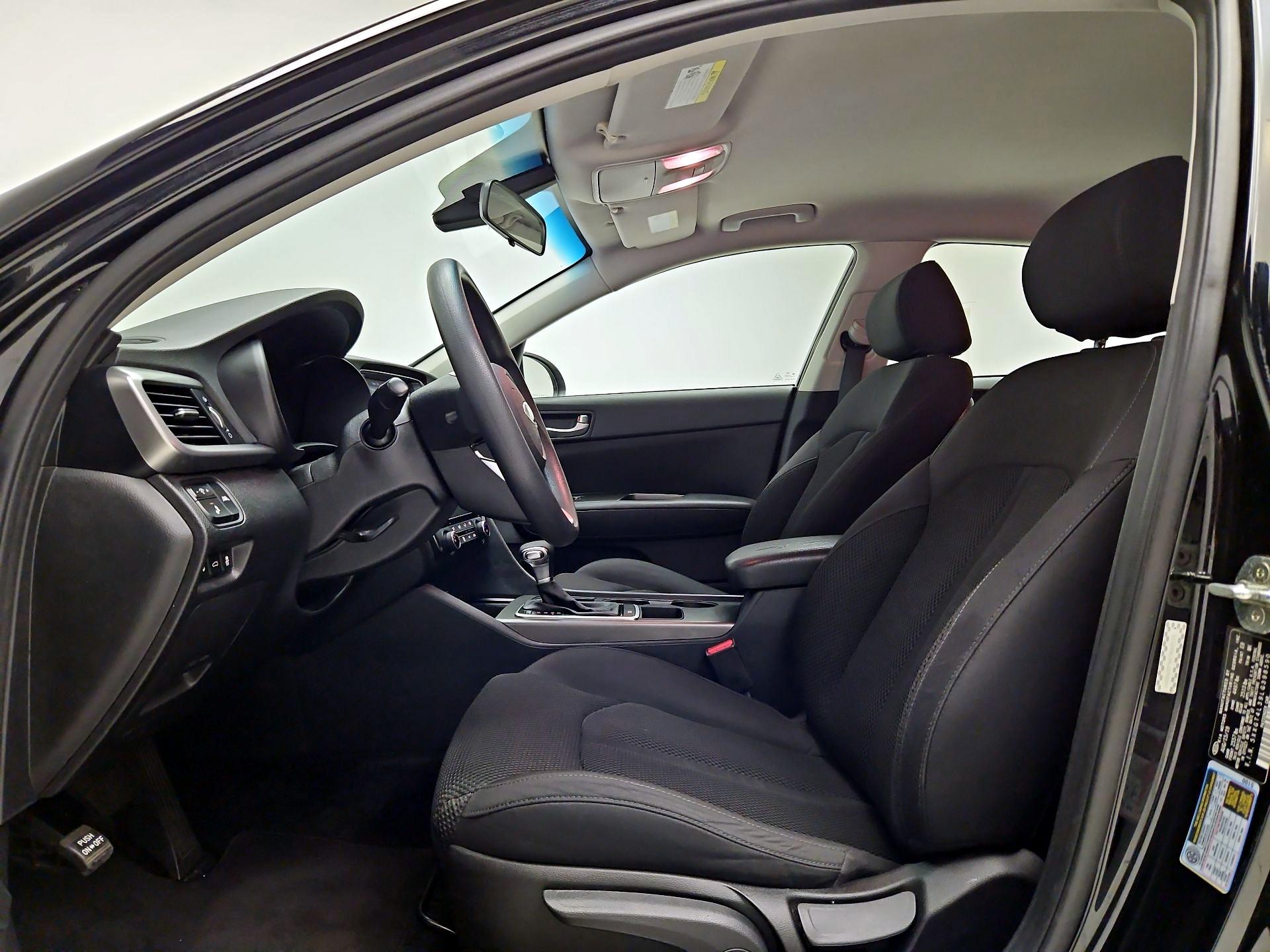 Thumbnail: 2020 Kia Optima - 11