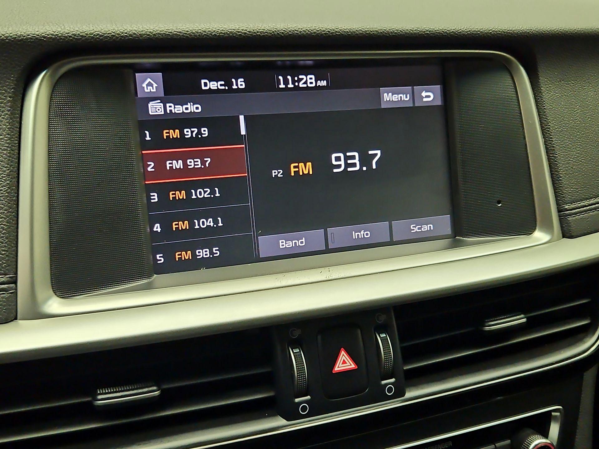 Thumbnail: 2020 Kia Optima - 15