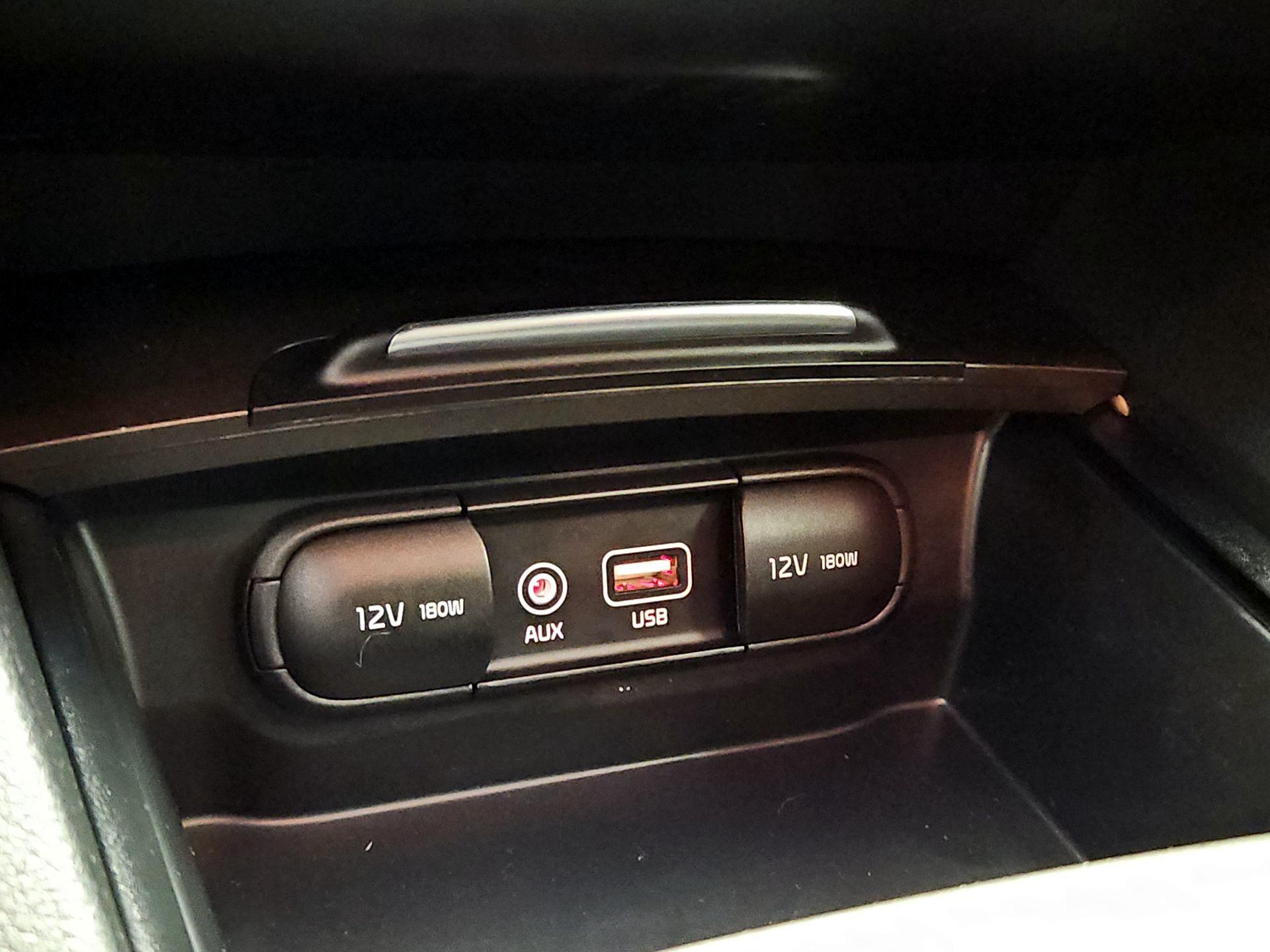 Thumbnail: 2020 Kia Optima - 18