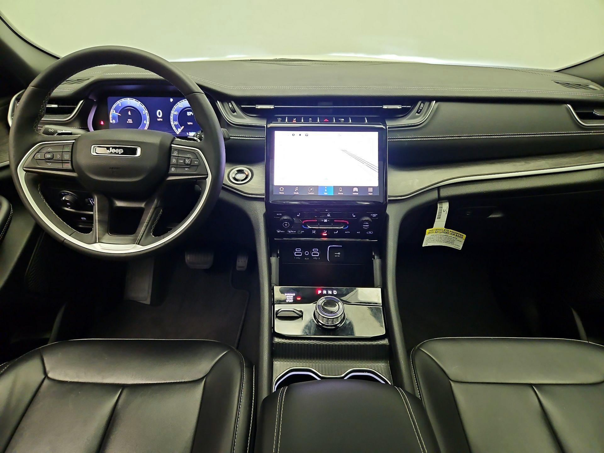 Thumbnail: 2024 Jeep Grand Cherokee - 9