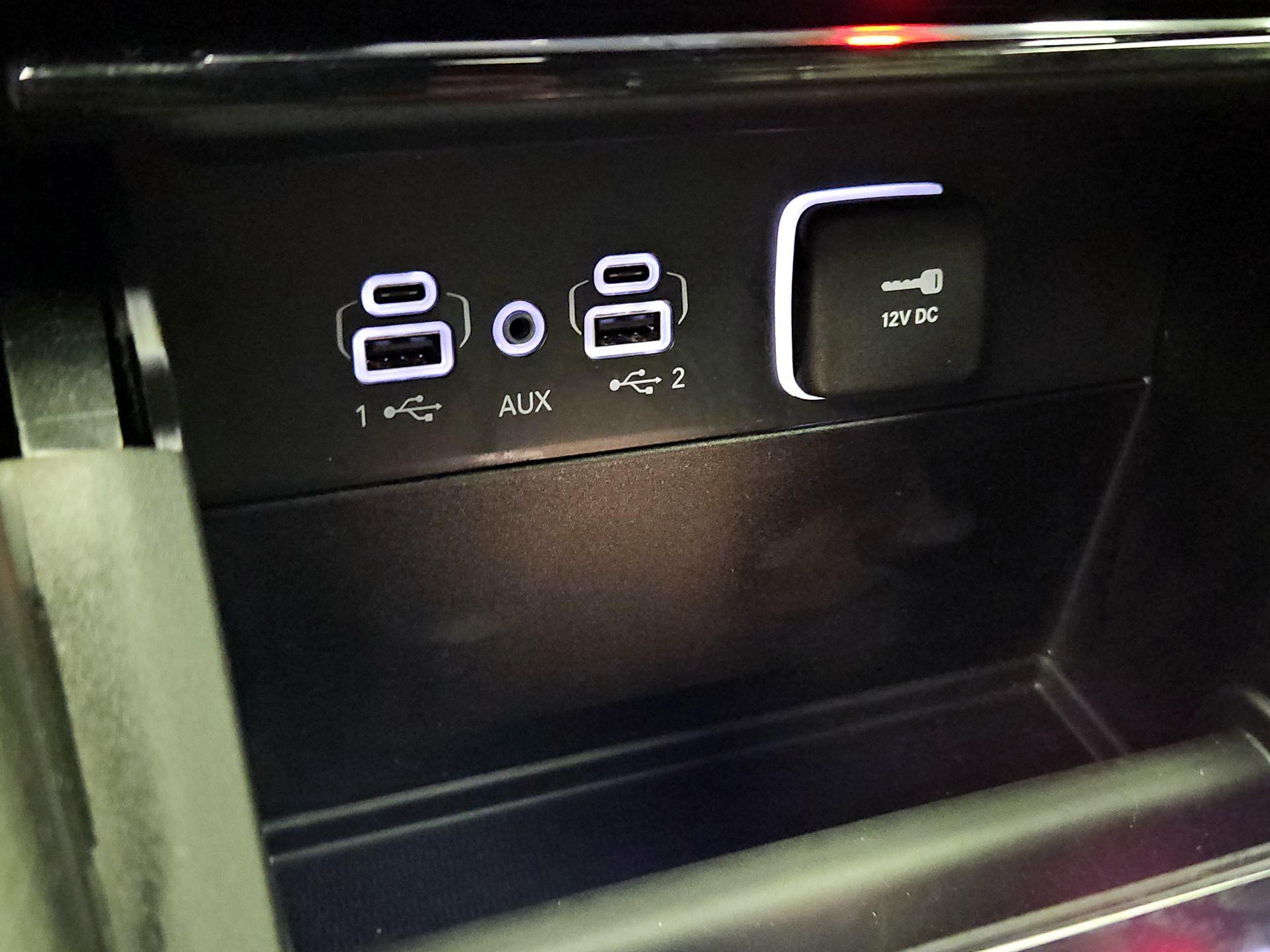 Thumbnail: 2024 Jeep Grand Cherokee - 19