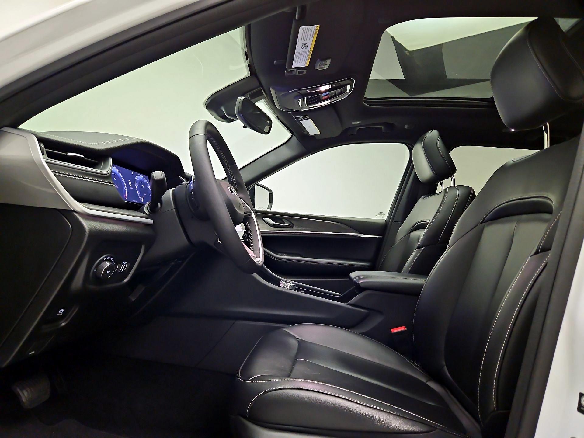 Thumbnail: 2024 Jeep Grand Cherokee - 20