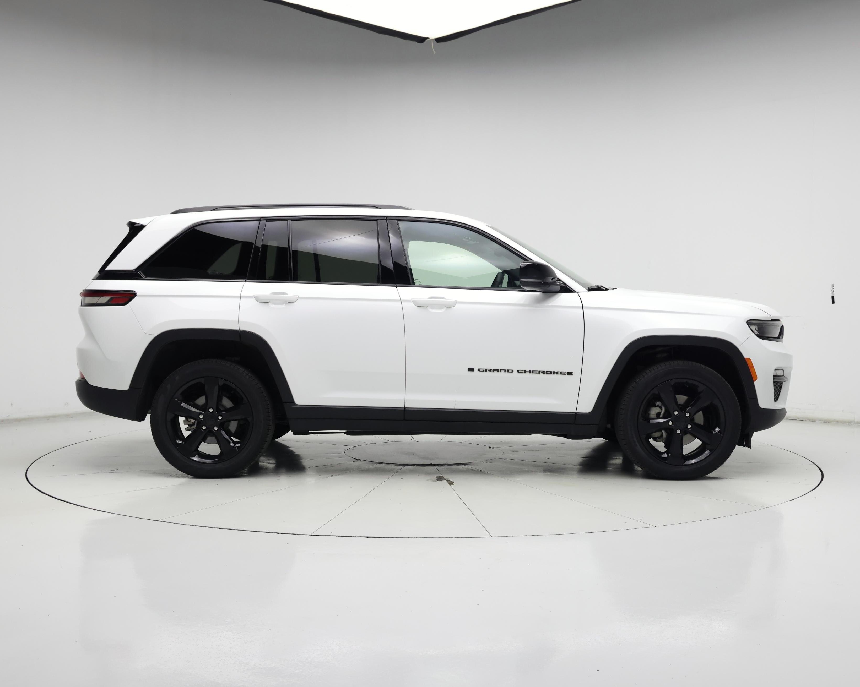 Thumbnail: 2024 Jeep Grand Cherokee - 7