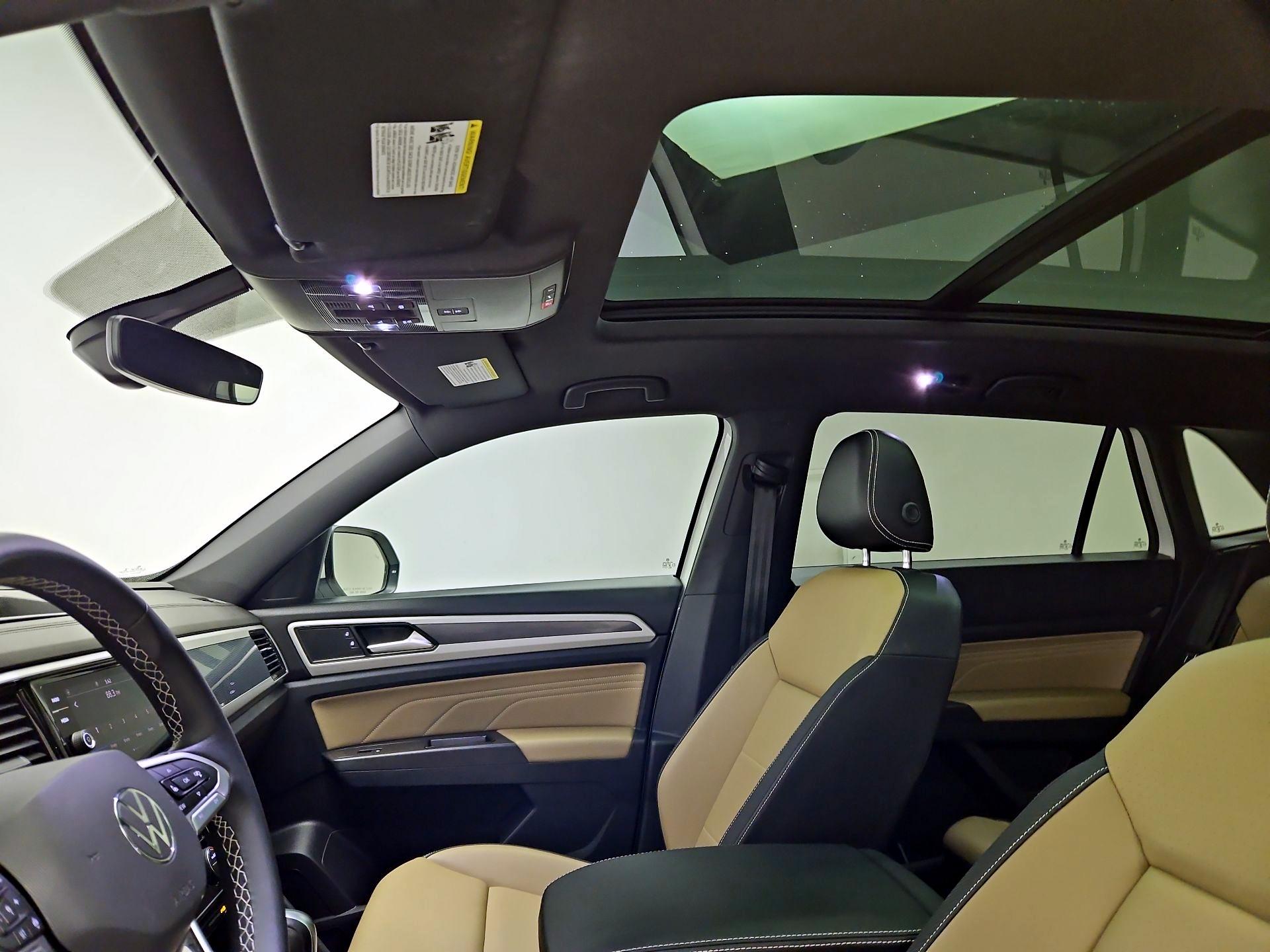 Thumbnail: 2023 Volkswagen Atlas - 19