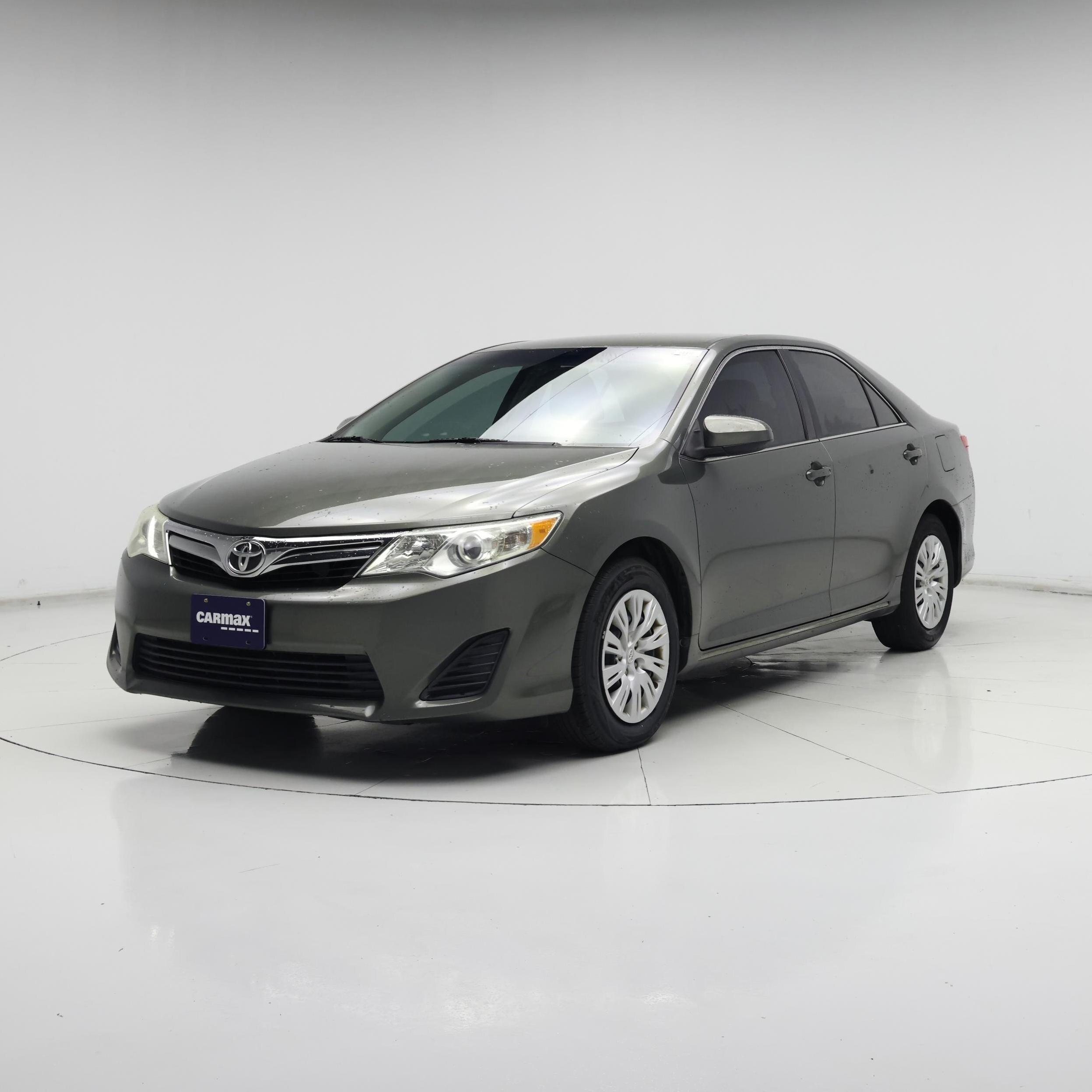 Thumbnail: 2014 Toyota Camry - 4