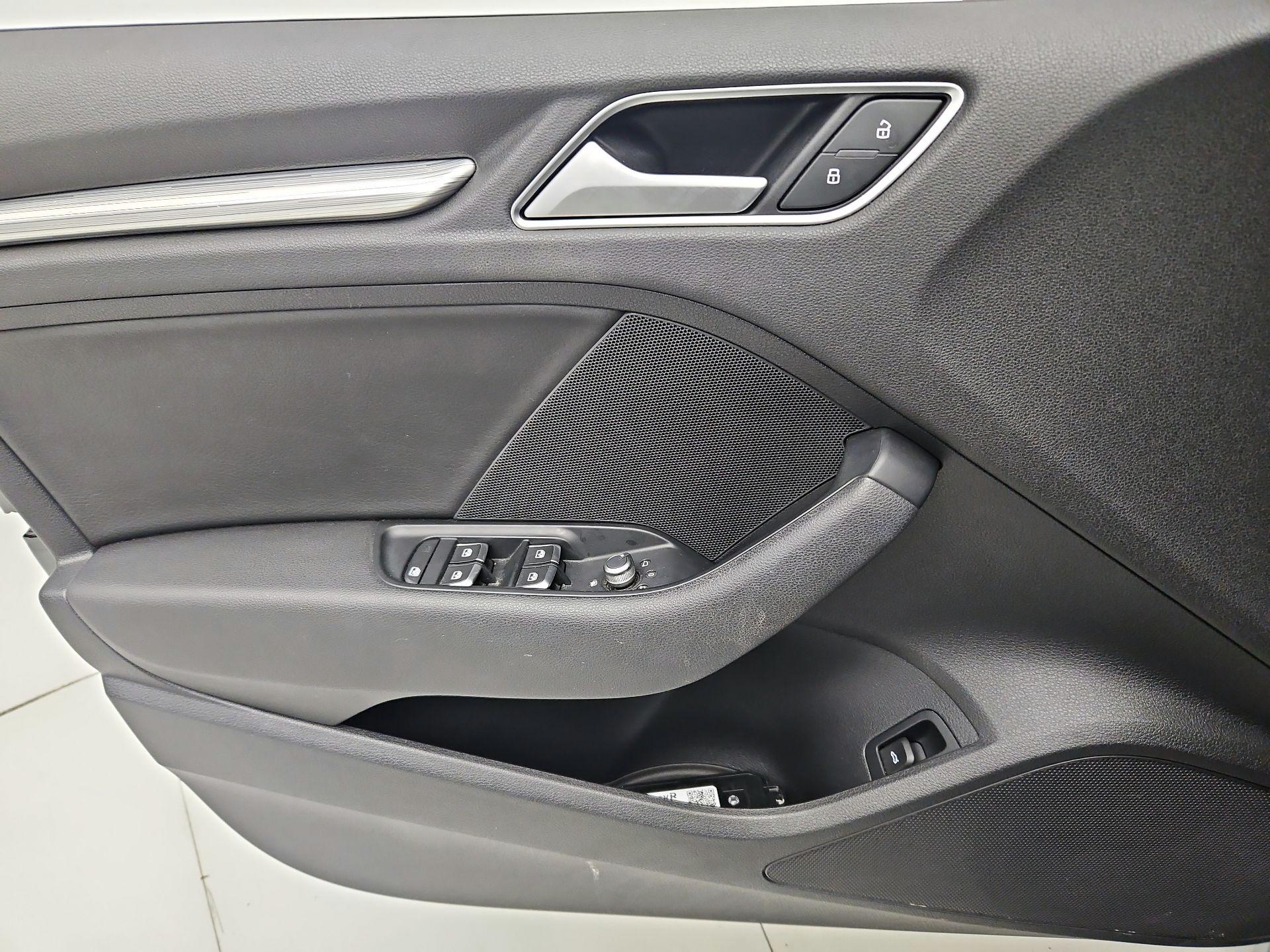 Thumbnail: 2017 Audi A3 - 12