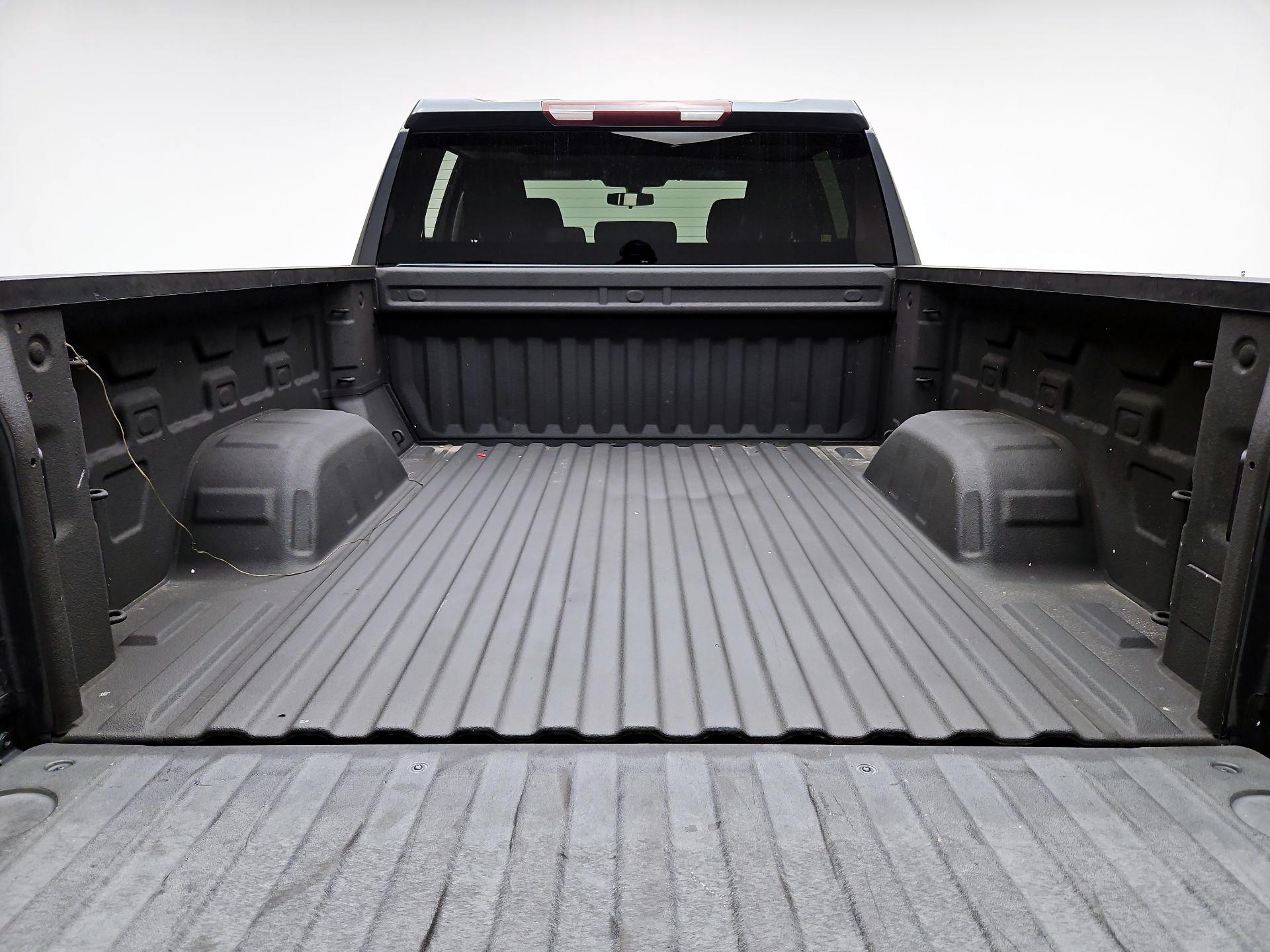 Thumbnail: 2019 Chevrolet Silverado 1500 - 20