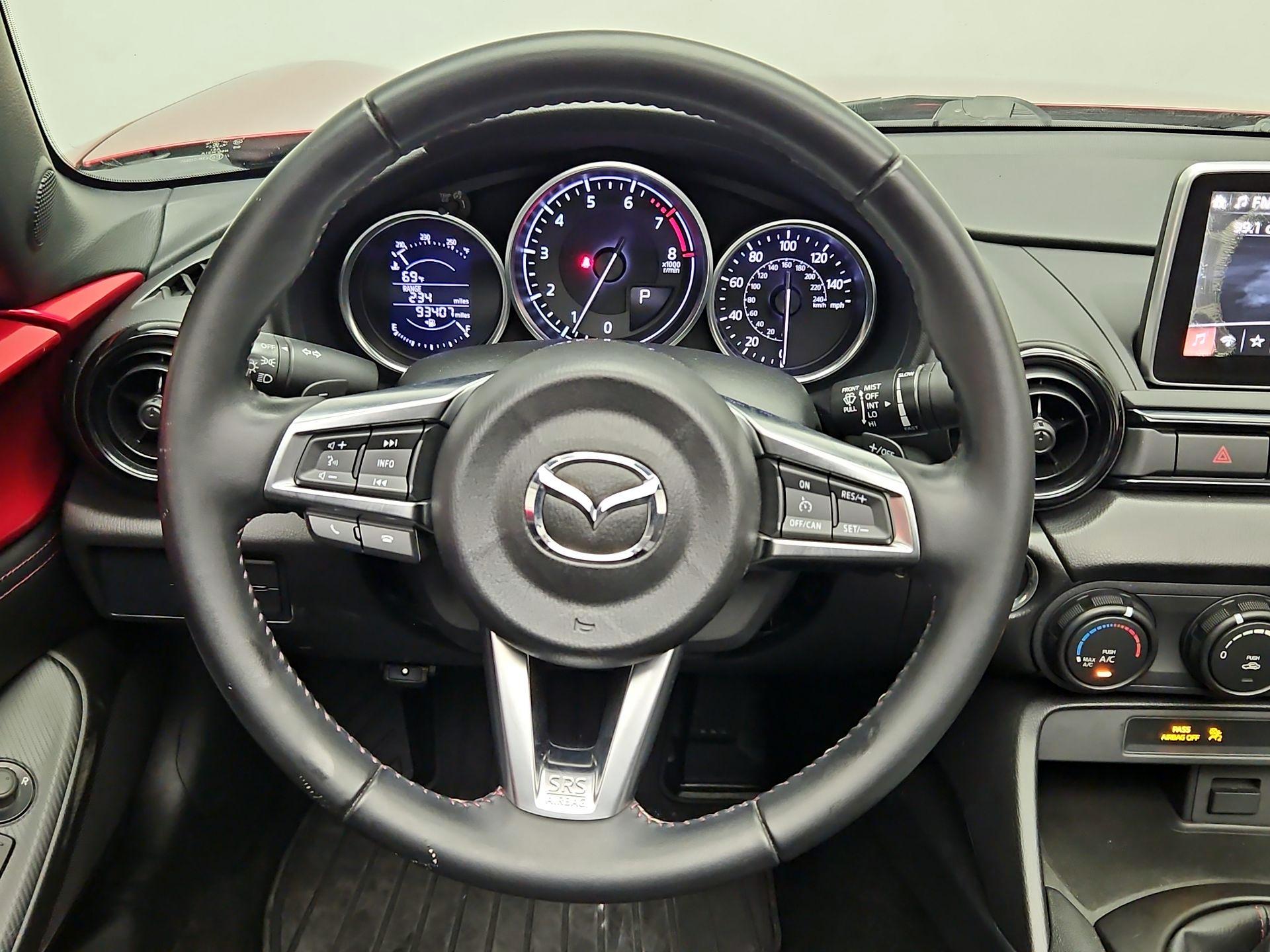 Thumbnail: 2016 Mazda MX-5 Miata - 10