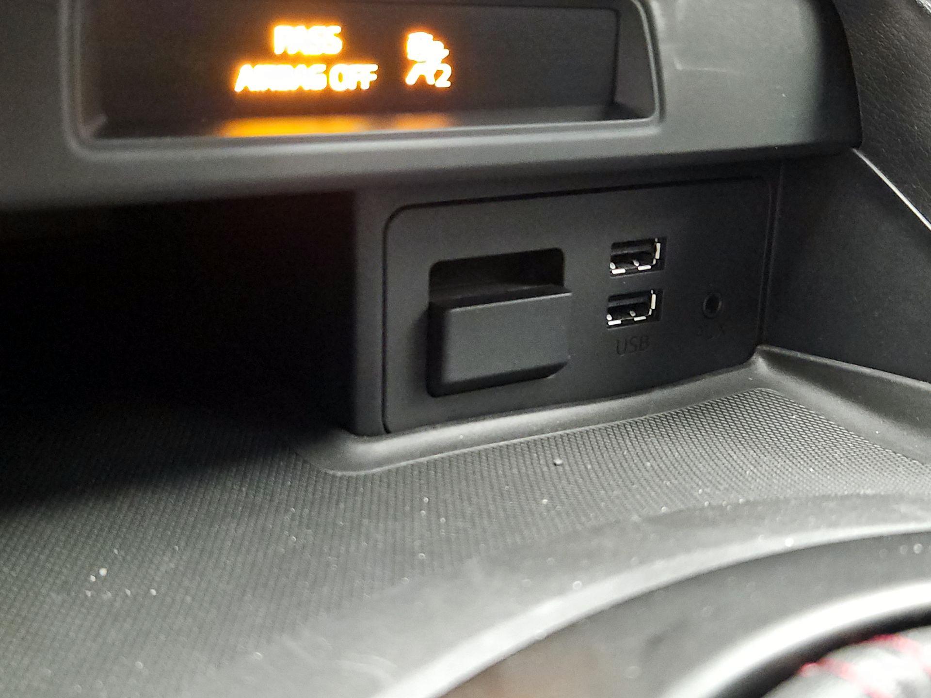 Thumbnail: 2016 Mazda MX-5 Miata - 17