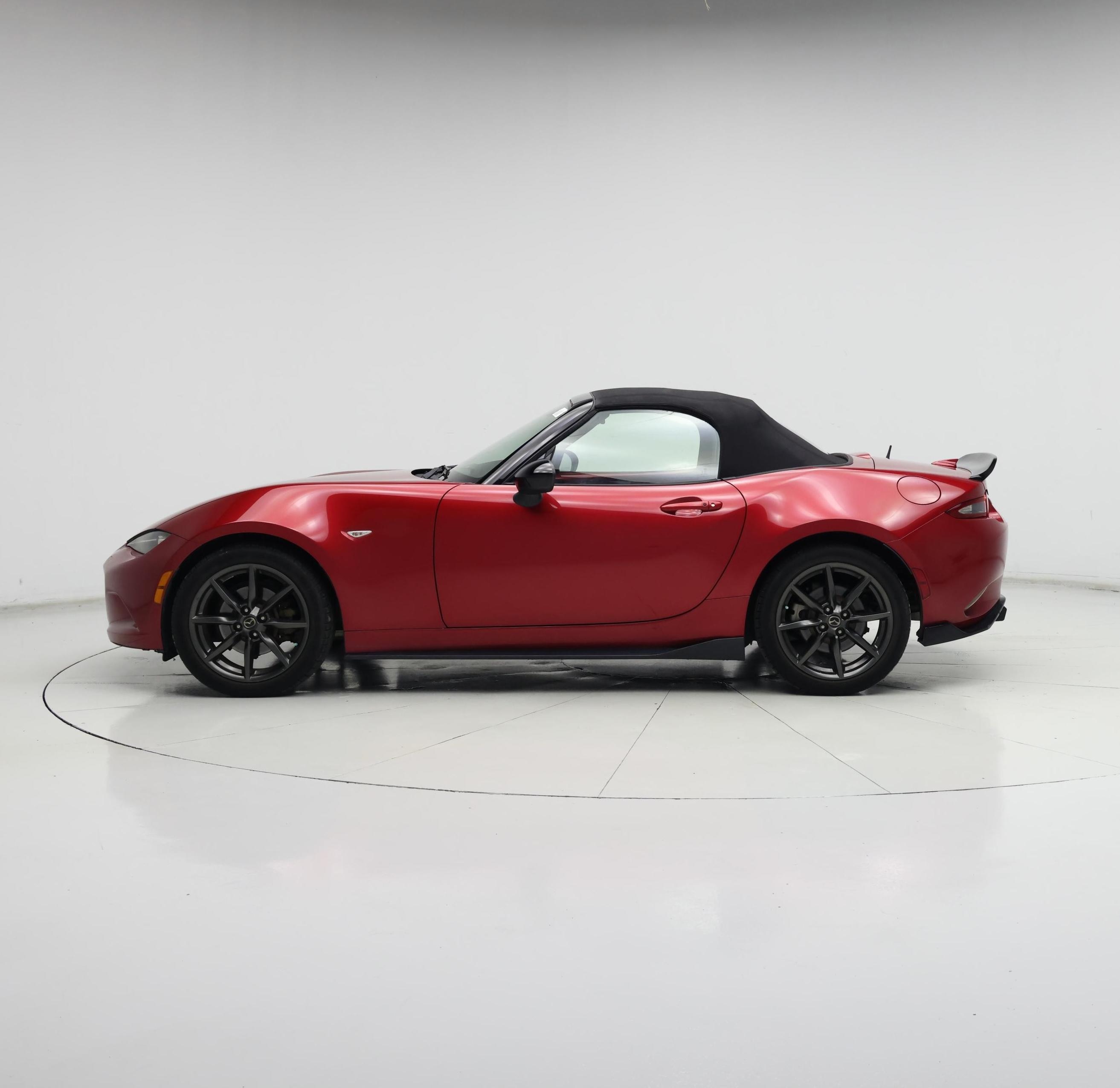 Thumbnail: 2016 Mazda MX-5 Miata - 3