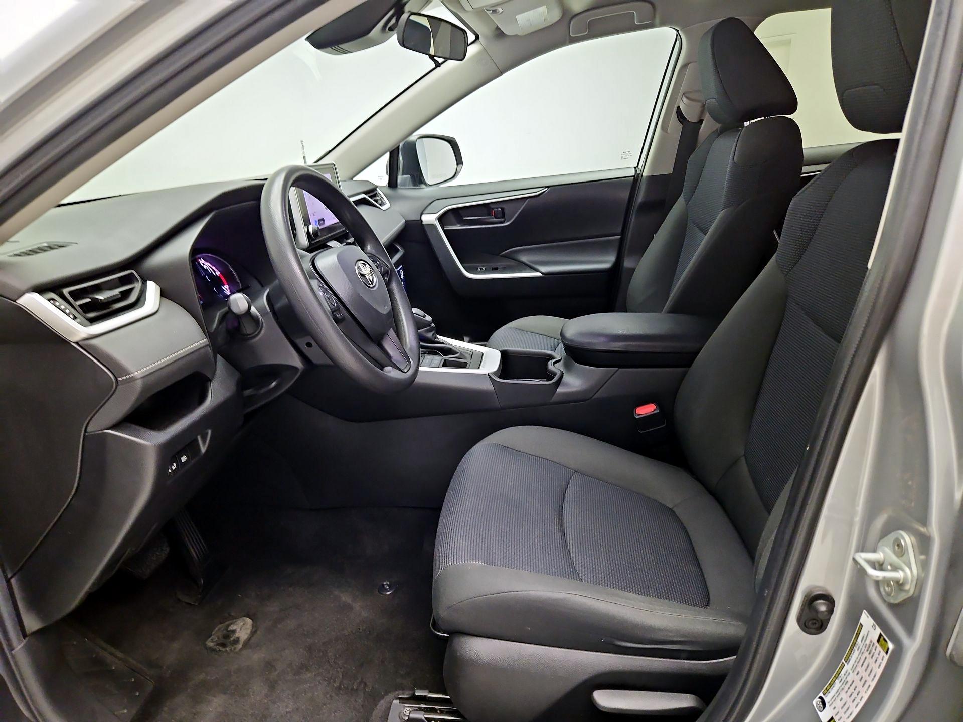 Thumbnail: 2023 Toyota RAV4 - 11