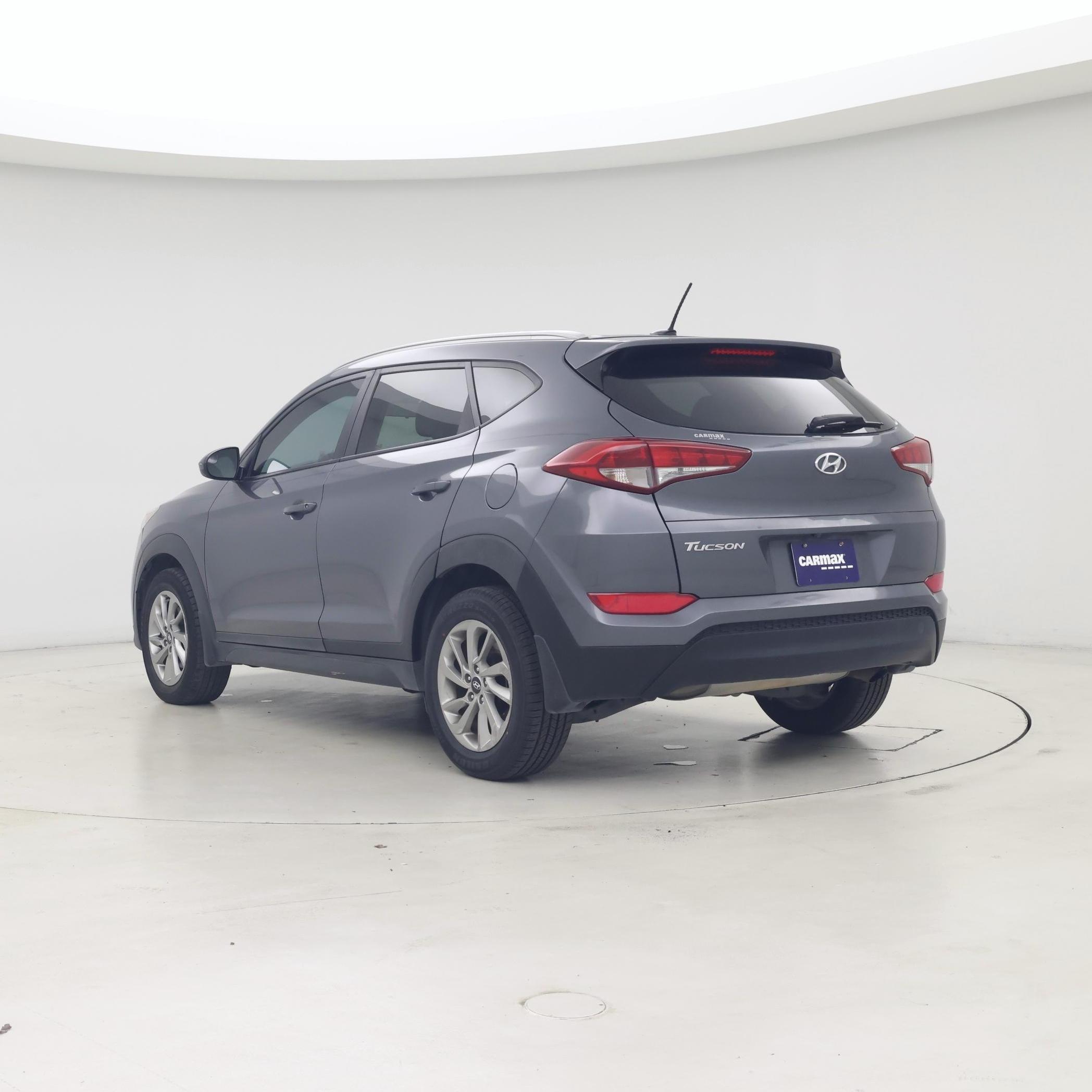 Thumbnail: 2016 Hyundai Tucson - 2