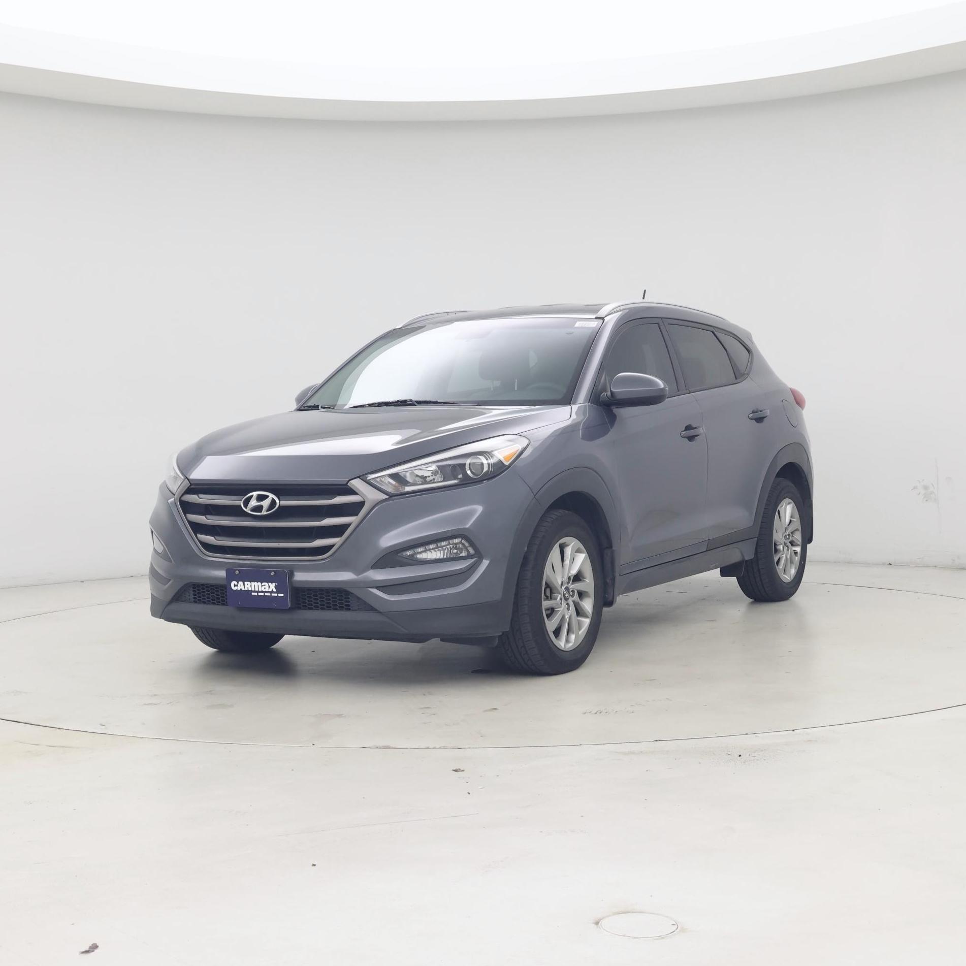 Thumbnail: 2016 Hyundai Tucson - 4