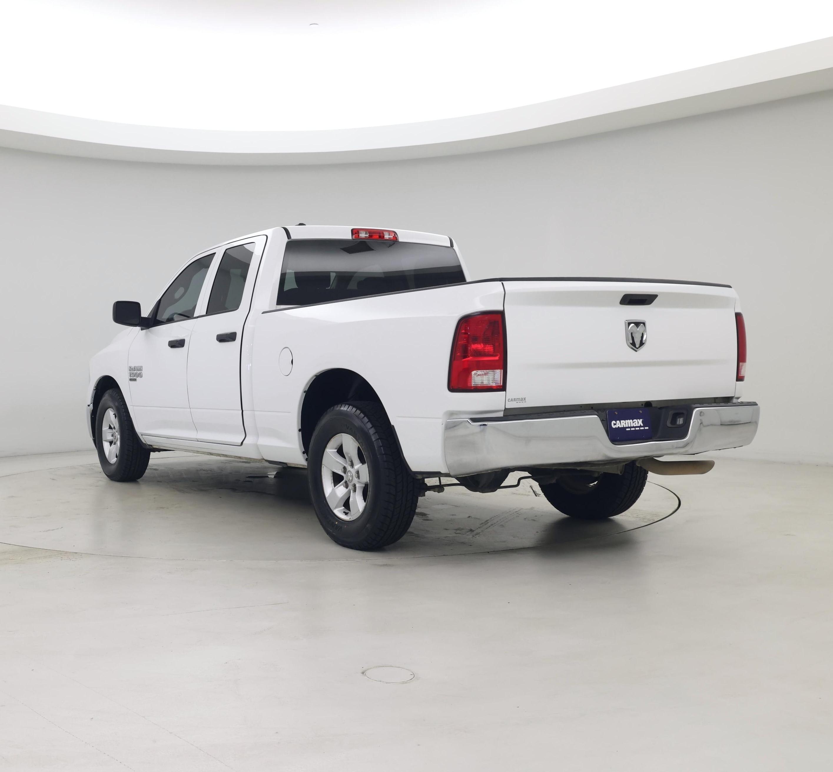 Thumbnail: 2022 RAM 1500 Classic - 2