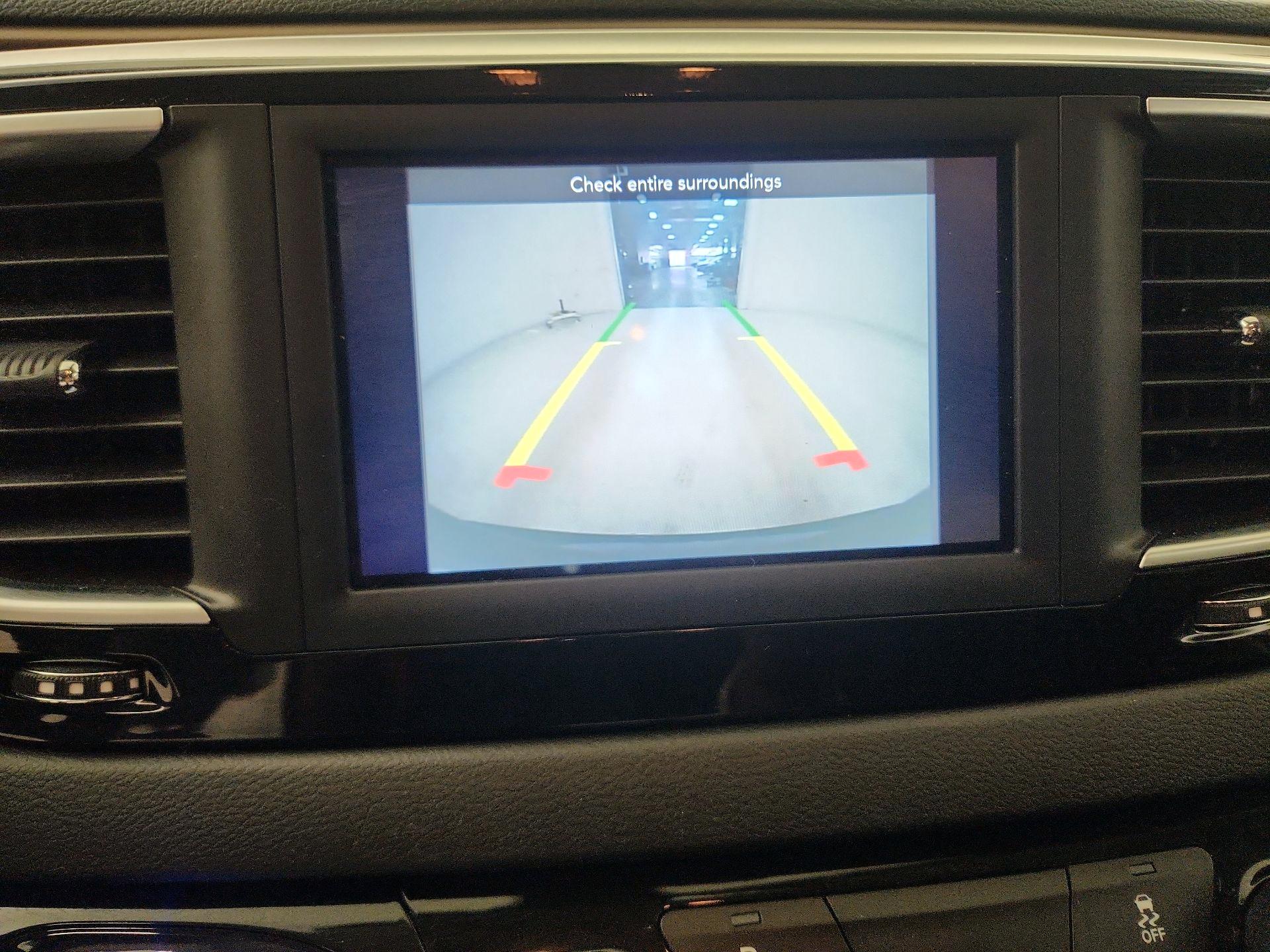 Thumbnail: 2018 Chrysler Pacifica - 14