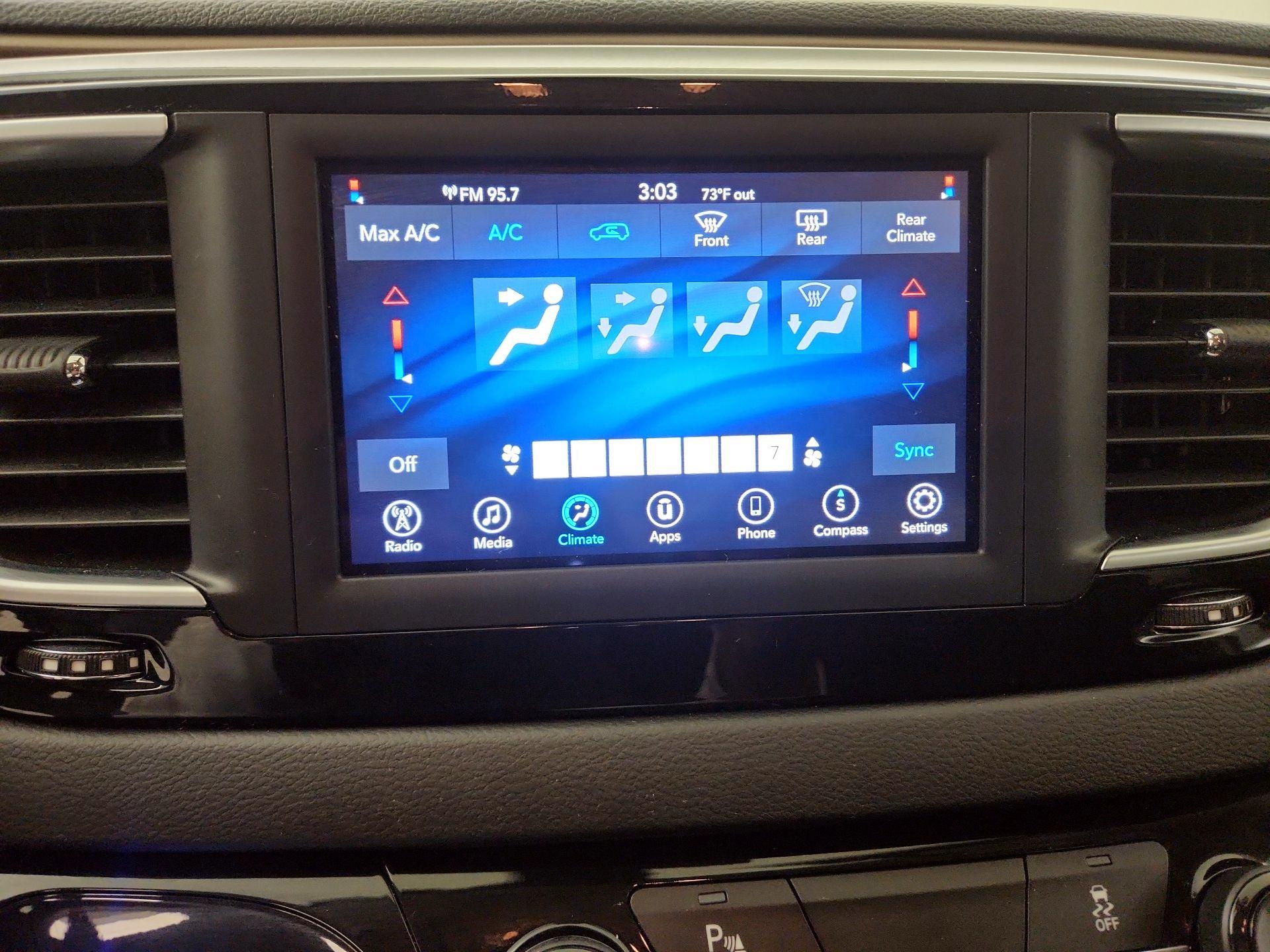 Thumbnail: 2018 Chrysler Pacifica - 16