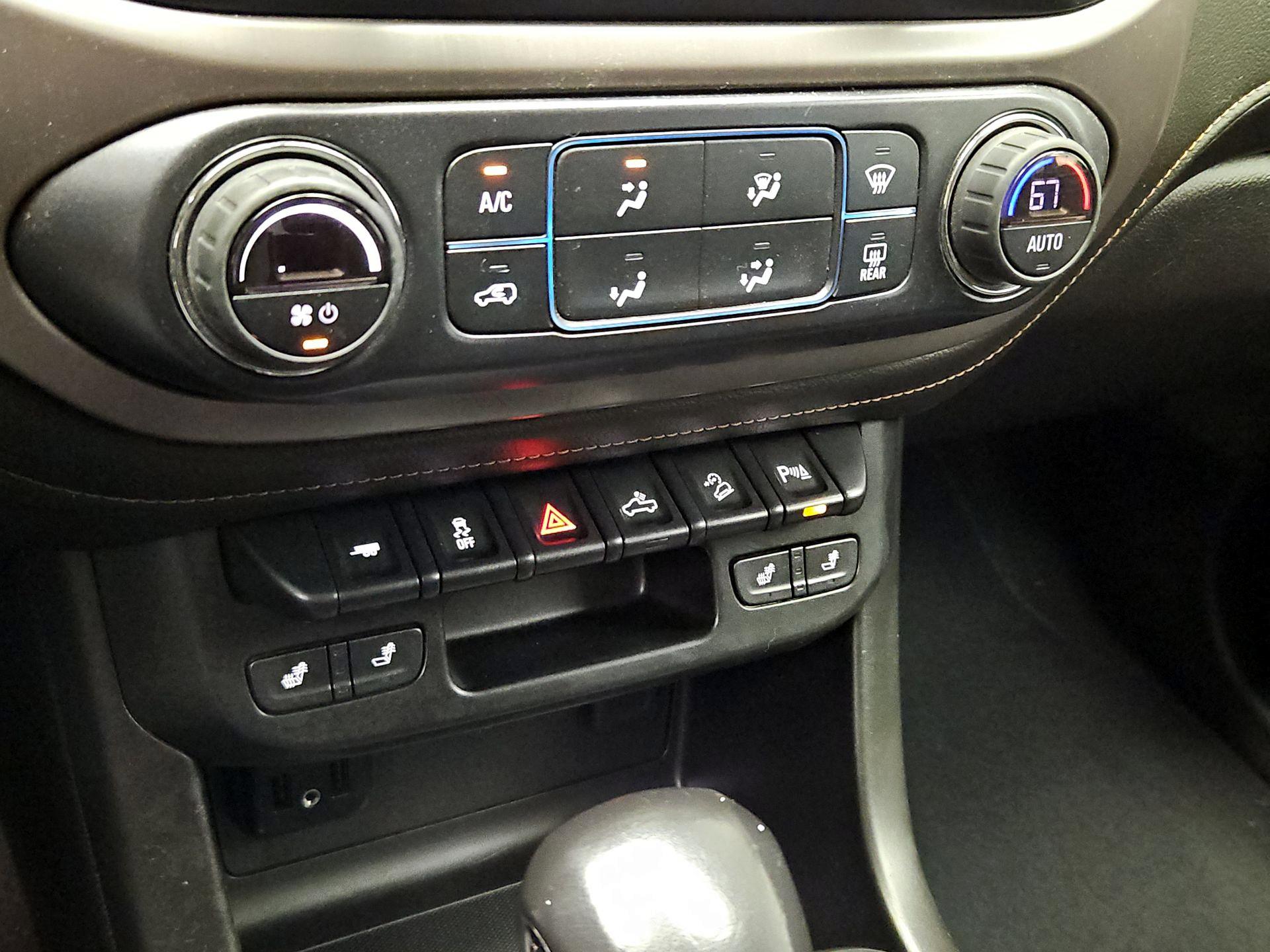 Thumbnail: 2022 GMC Canyon - 16