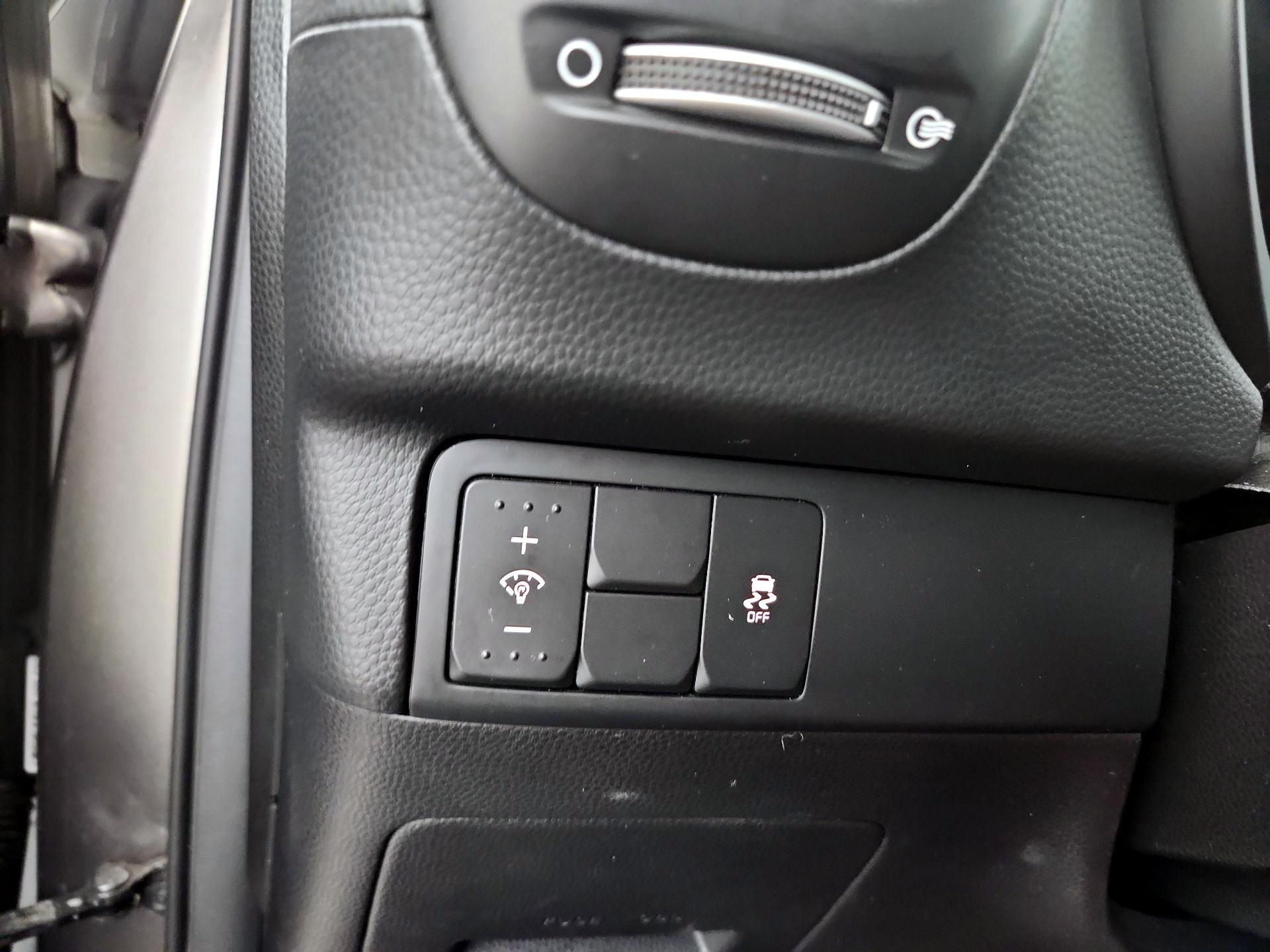 Thumbnail: 2017 Kia Soul - 13