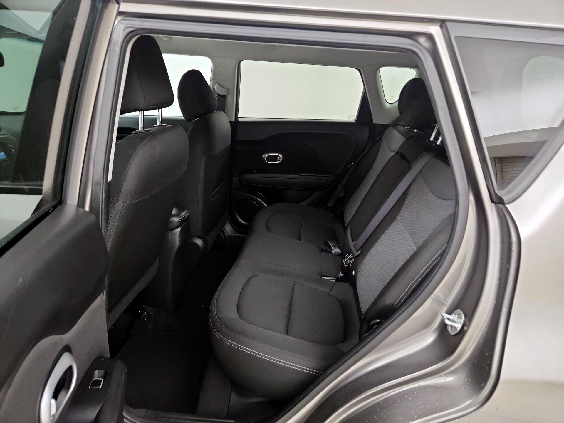 Thumbnail: 2017 Kia Soul - 19