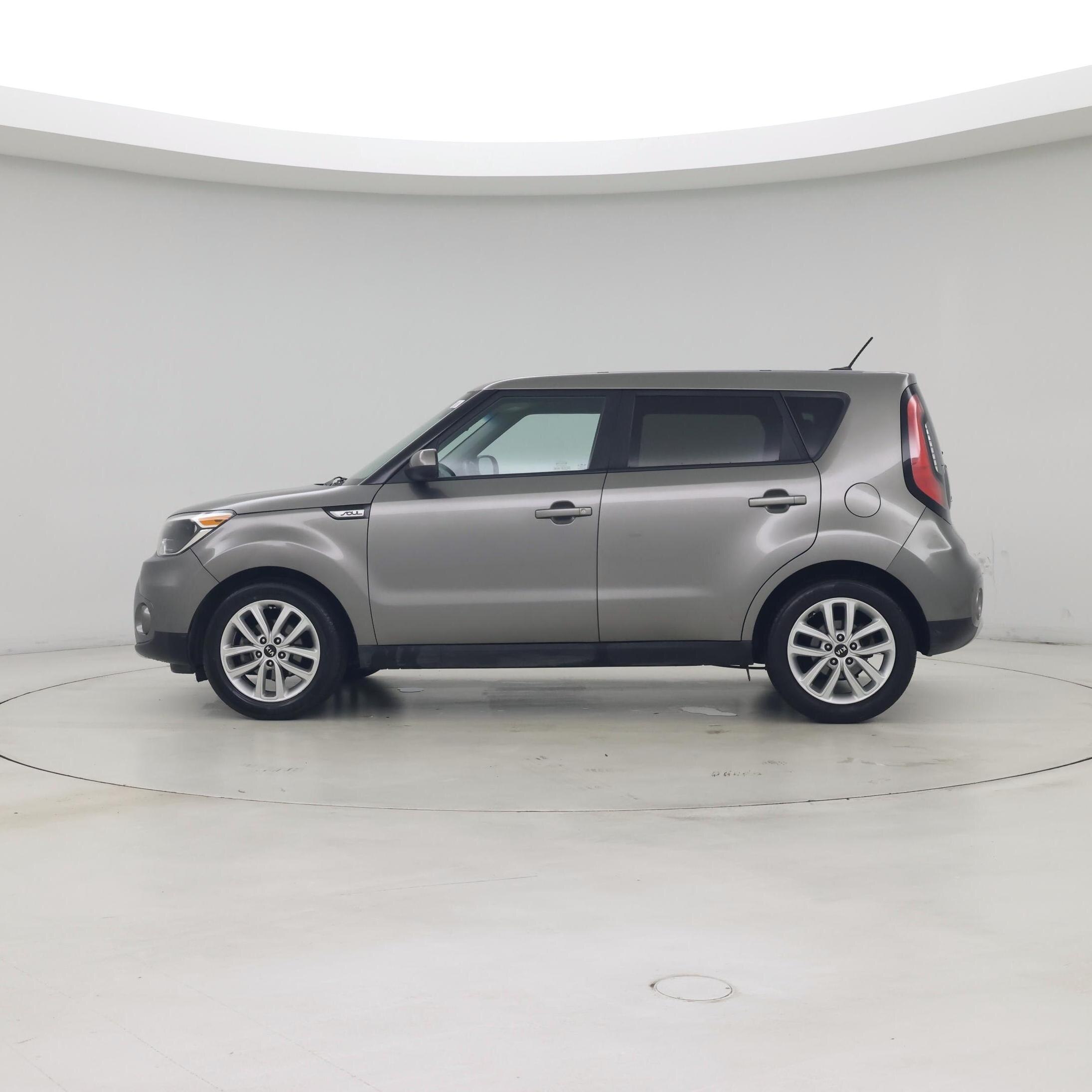Thumbnail: 2017 Kia Soul - 3