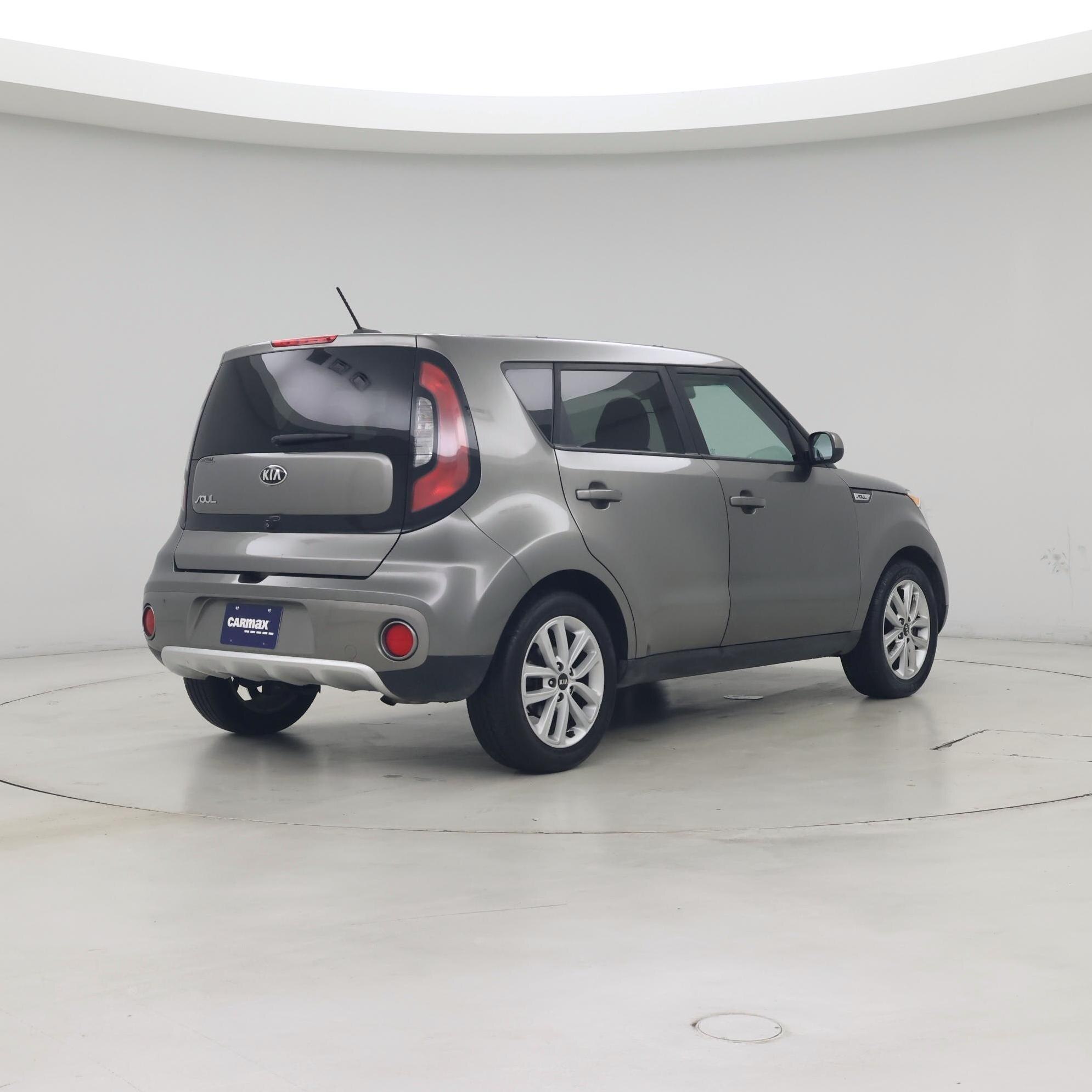 Thumbnail: 2017 Kia Soul - 8