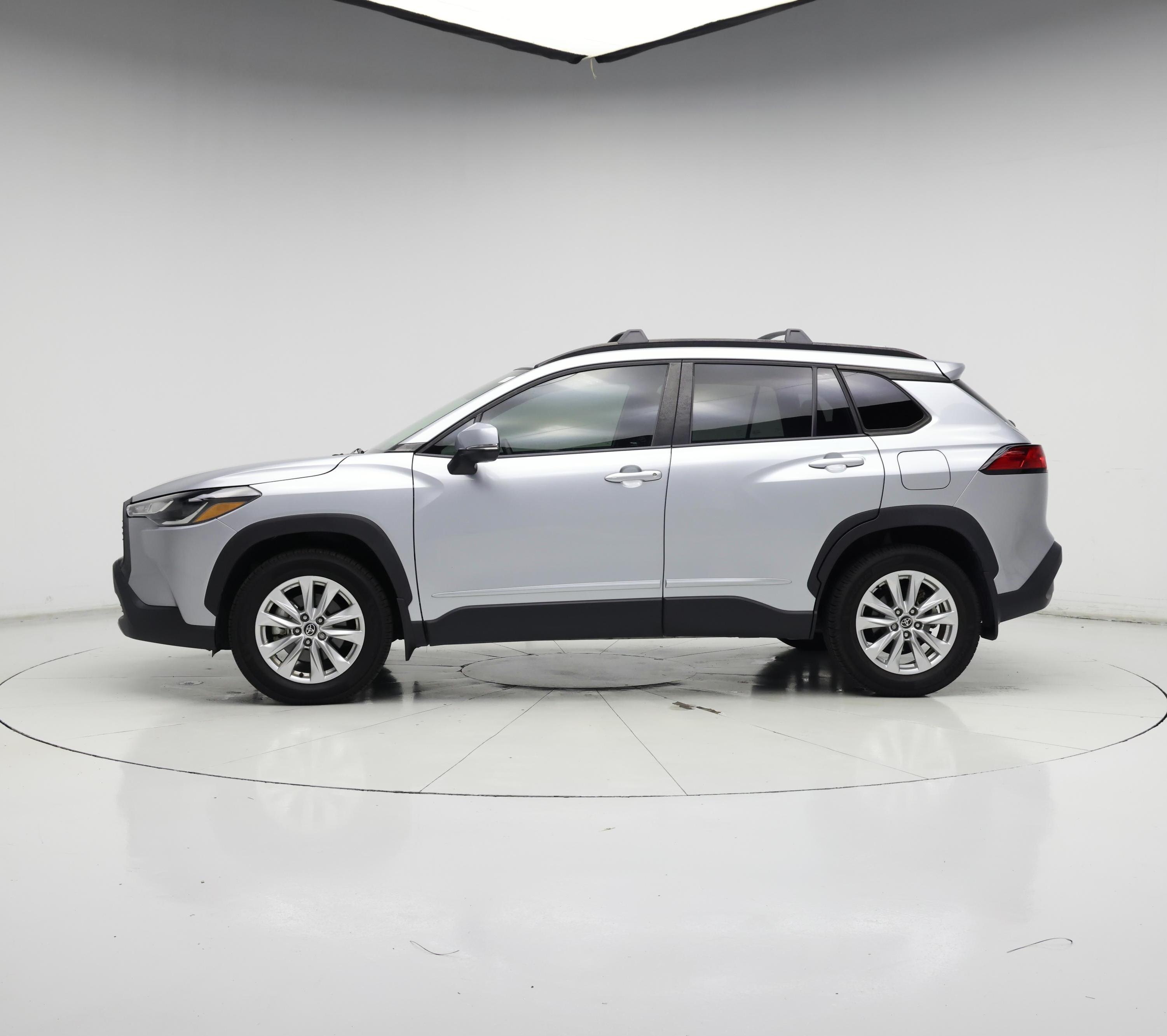 Thumbnail: 2022 Toyota Corolla Cross - 3