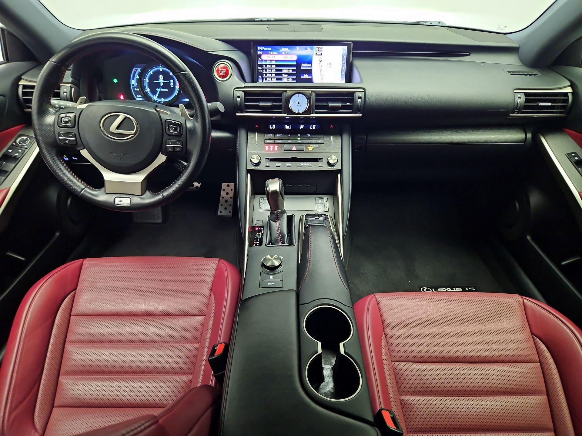 Thumbnail: 2020 Lexus IS - 9