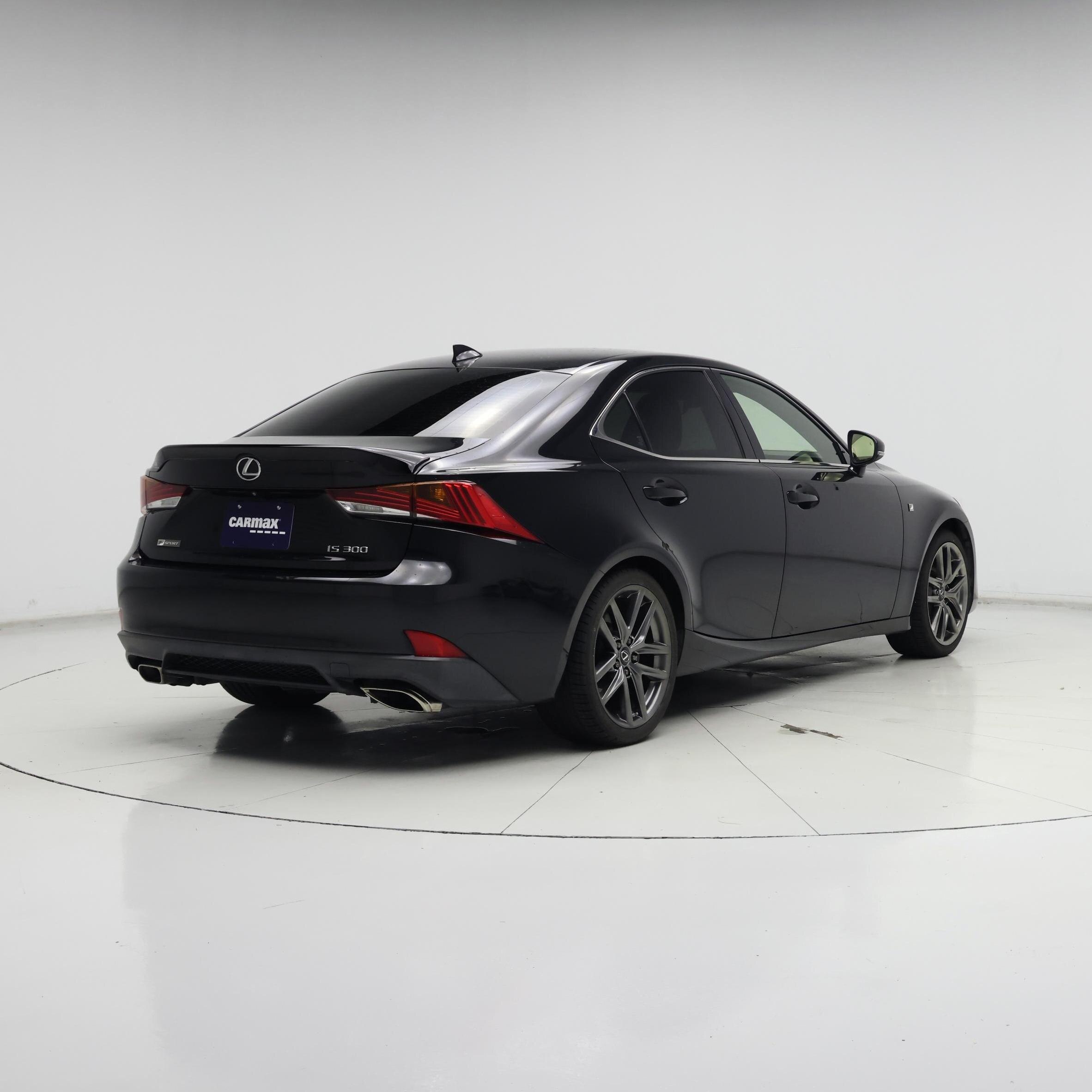 Thumbnail: 2020 Lexus IS - 8