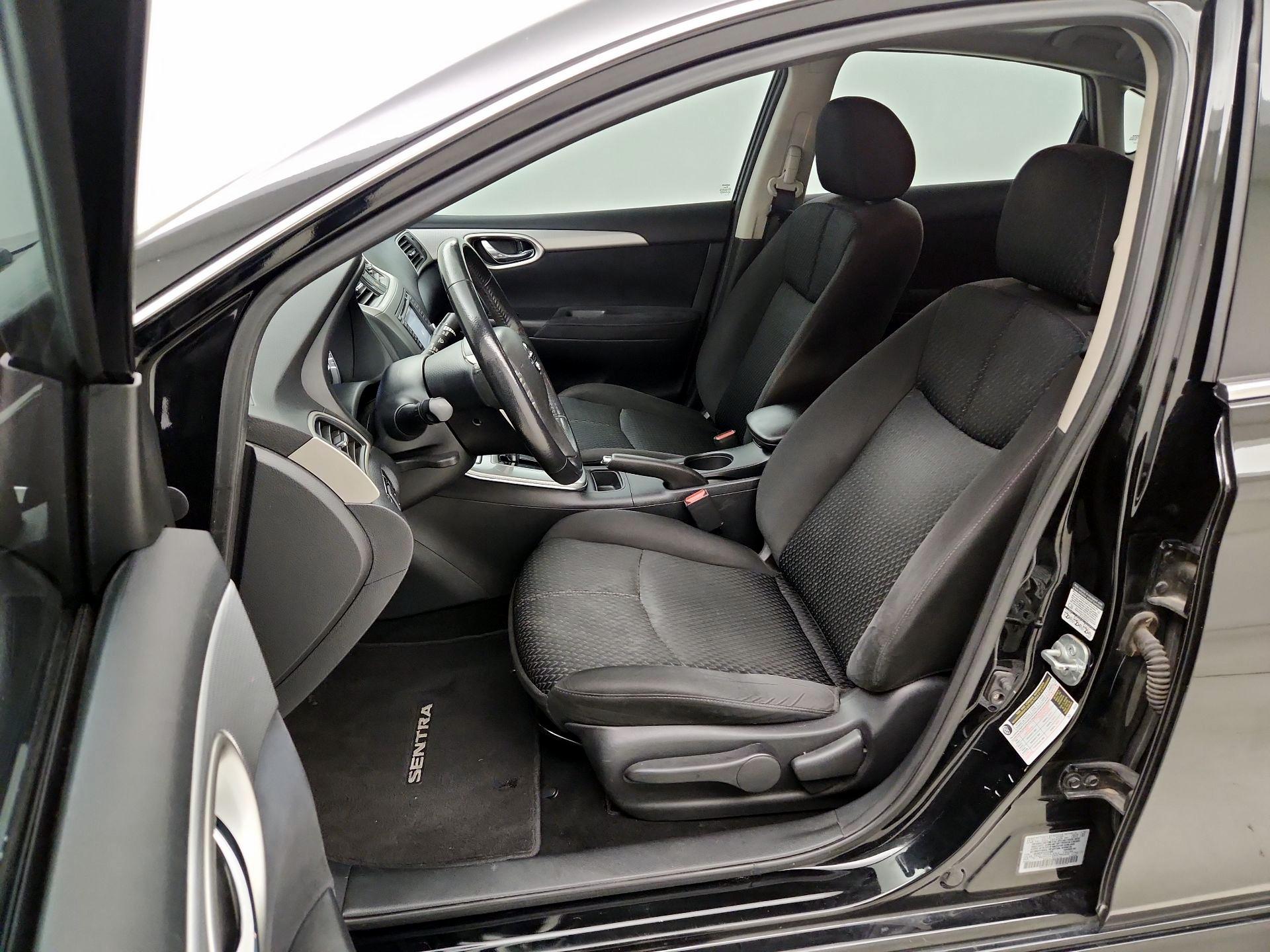 Thumbnail: 2014 Nissan Sentra - 11