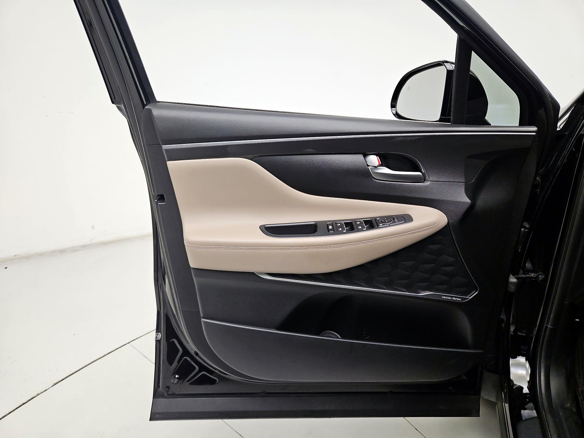 Thumbnail: 2023 Hyundai Santa Fe - 12