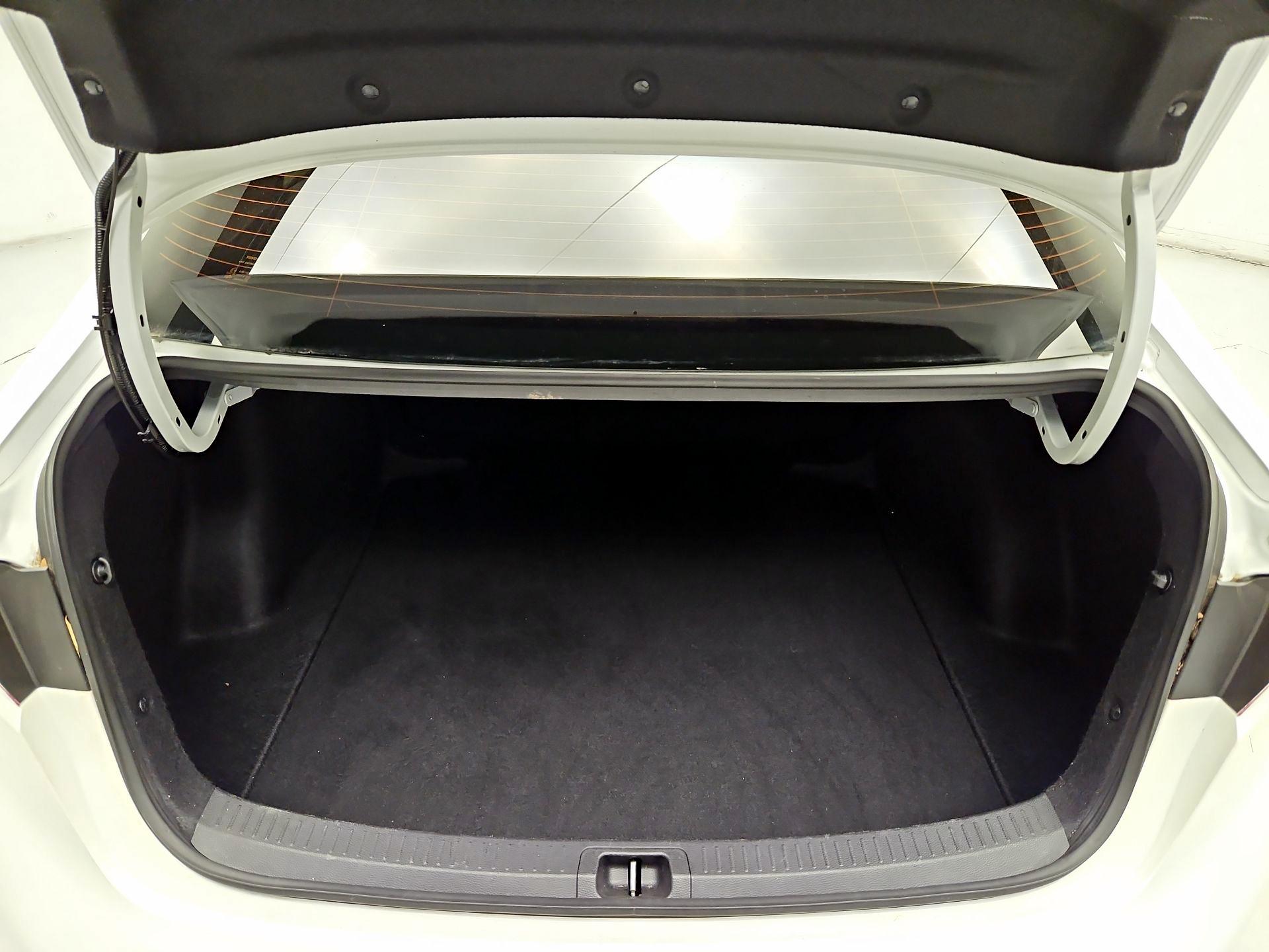 Thumbnail: 2024 Toyota Corolla - 18